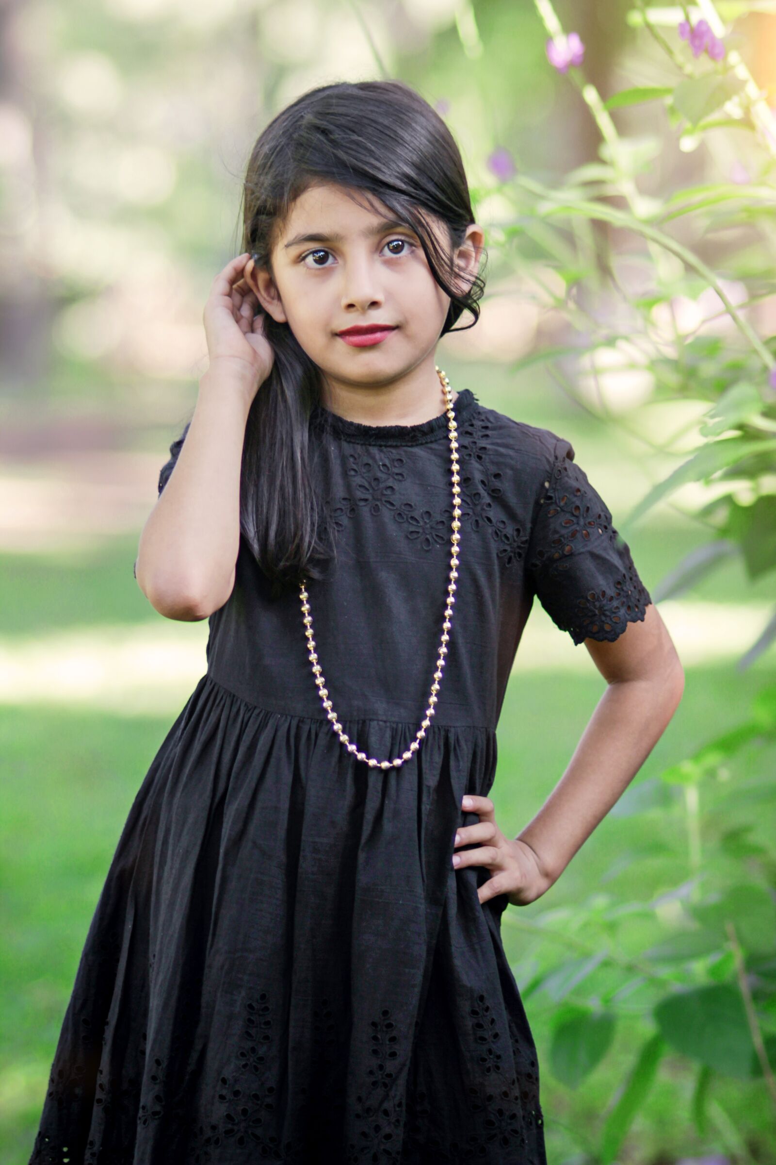 Canon YN85mm f/1.8 DCM sample photo. Posture, girl, model photography