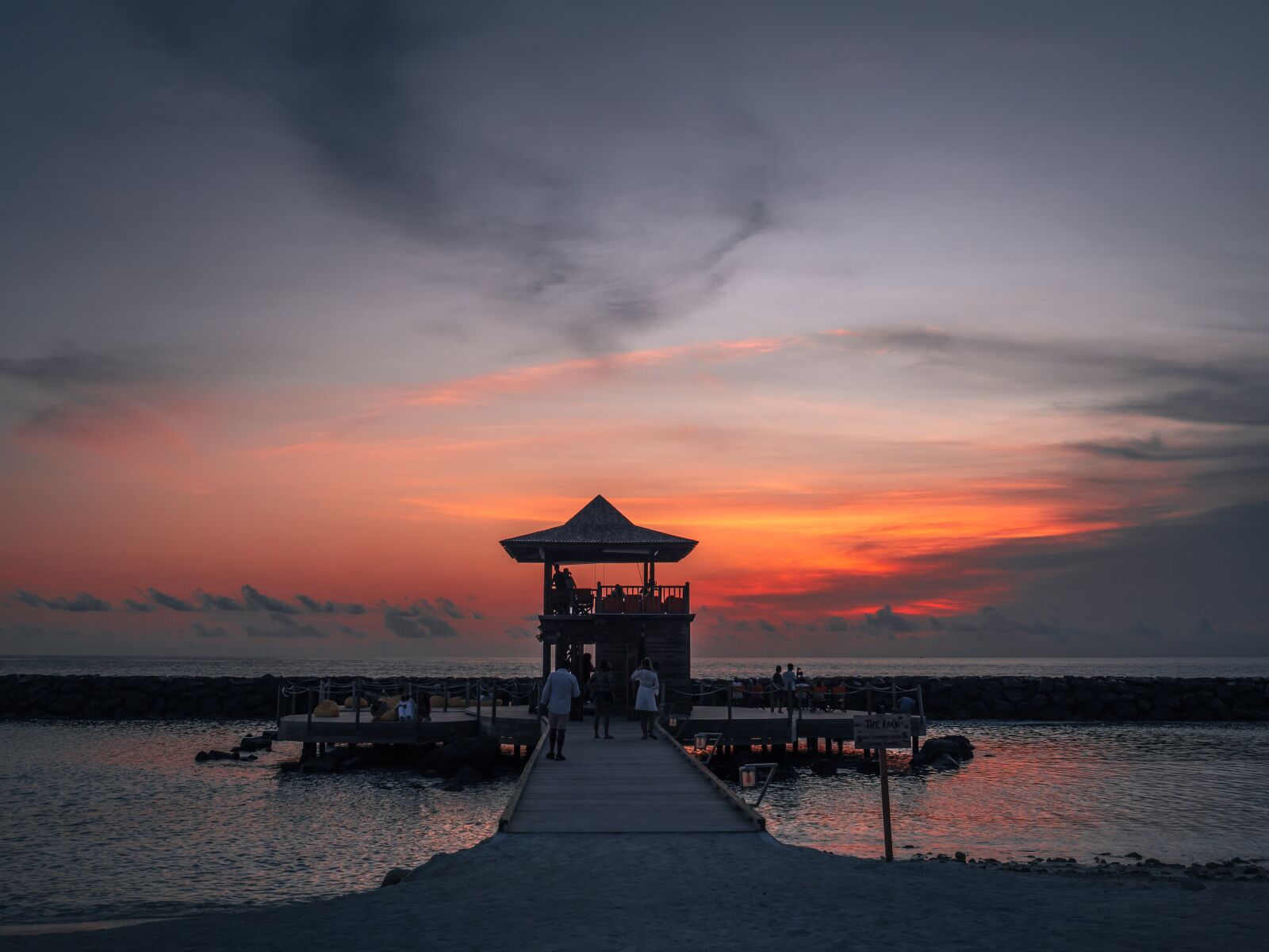 Olympus M.Zuiko Digital 17mm F1.8 sample photo. Maldives, beach, watervilla photography