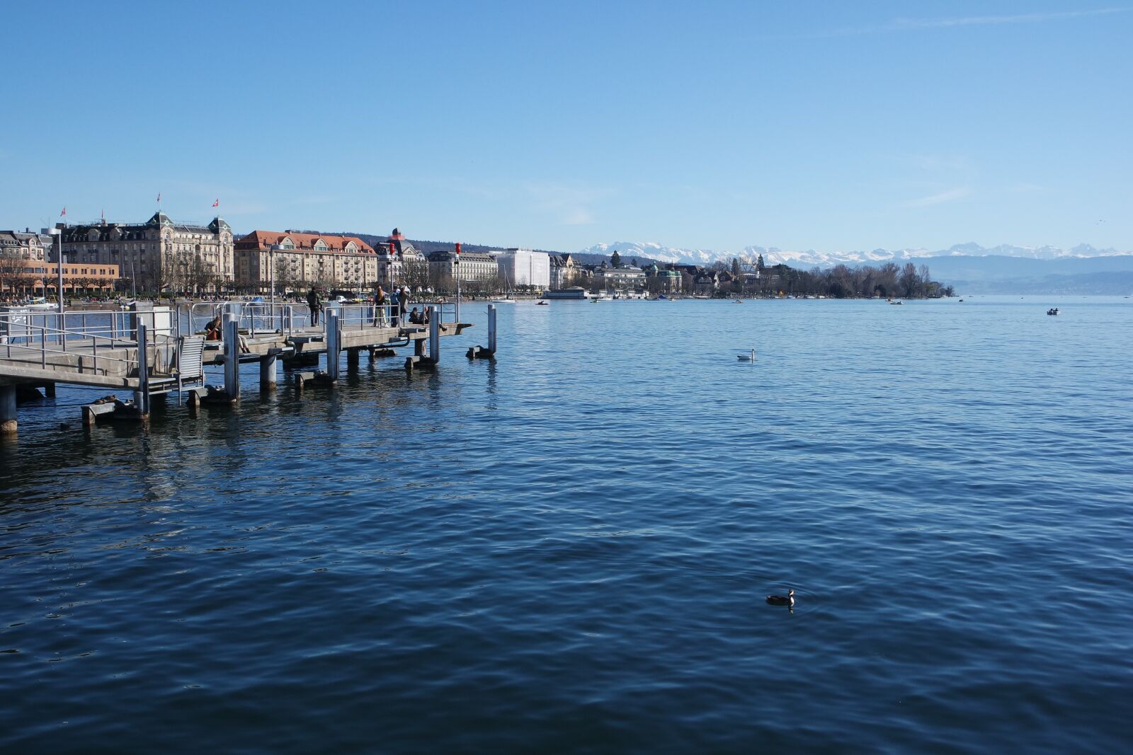Samsung NX 16-50mm F3.5-5.6 Power Zoom ED OIS sample photo. Zurich, lake zurich, lake photography