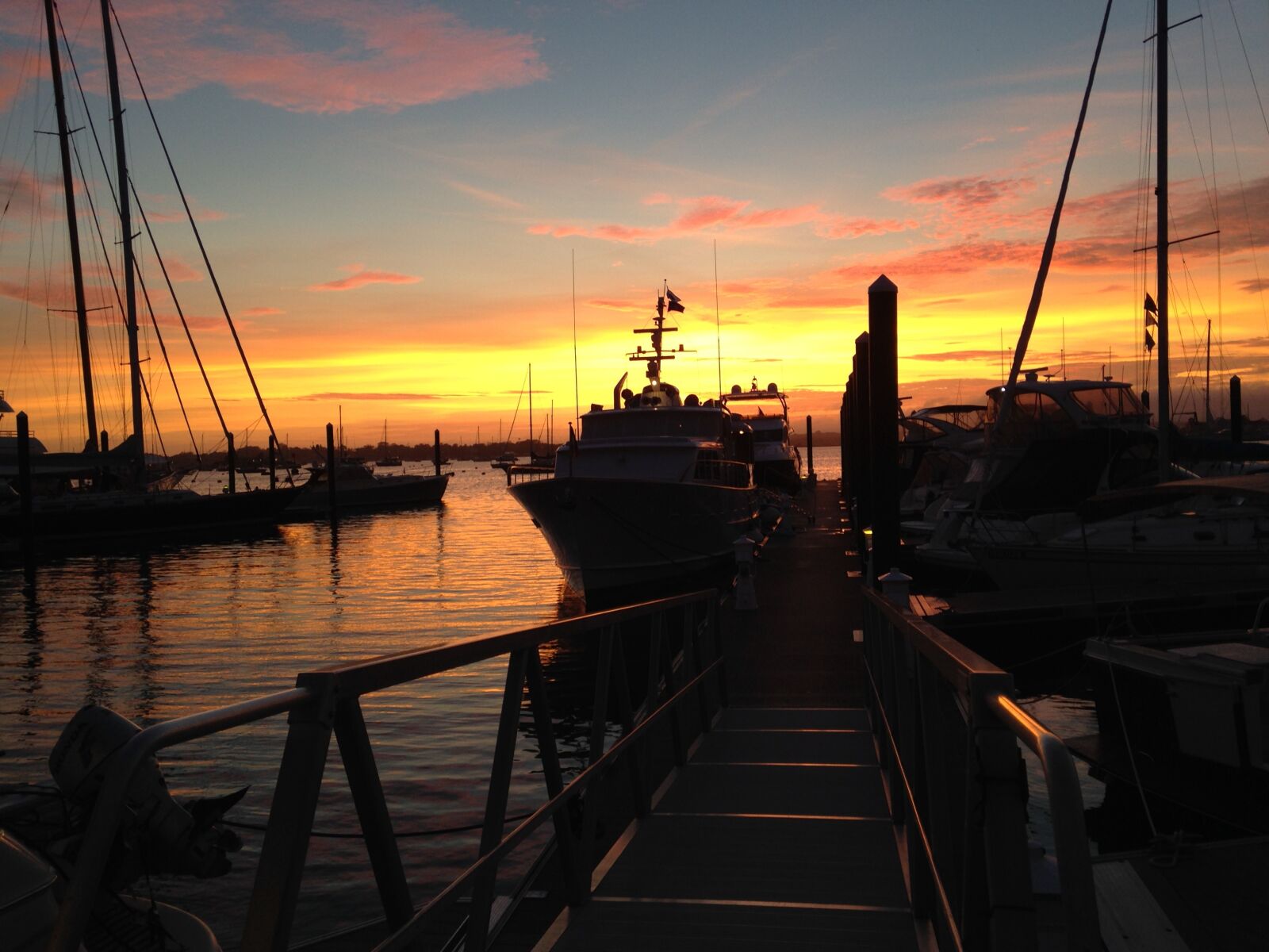iPhone 5c back camera 4.12mm f/2.4 sample photo. Waters, sunset, sea photography