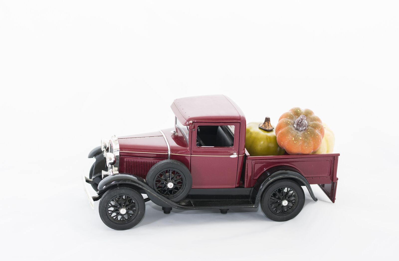 Nikon D810 sample photo. Fall, truck, pumpkins photography