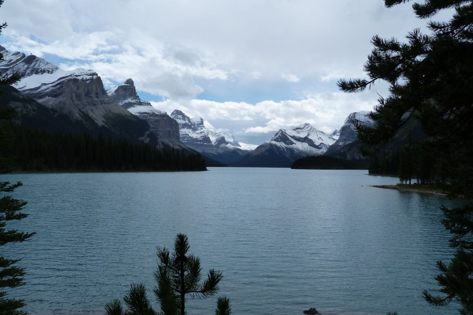 Panasonic Lumix DMC-FZ40 (Lumix DMC-FZ45) sample photo. Maligne lake, canada, rockies photography