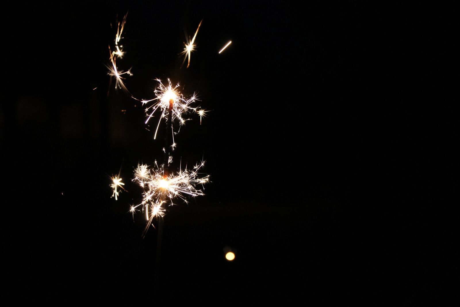 Canon EOS 1100D (EOS Rebel T3 / EOS Kiss X50) sample photo. Sparkler, night, shining photography
