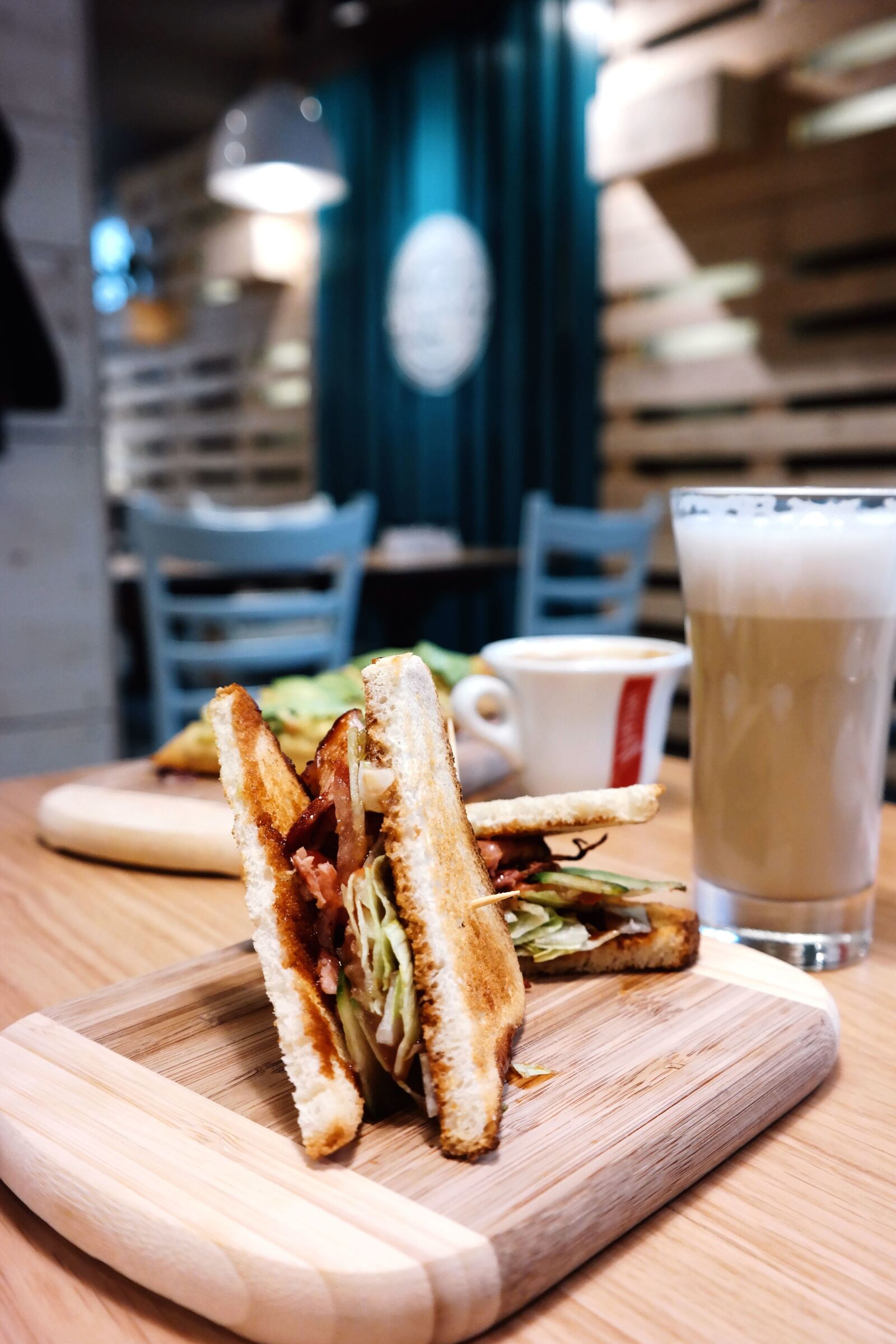 Samsung NX300 sample photo. Breakfast, sandwiches, brunch, cappuccino photography