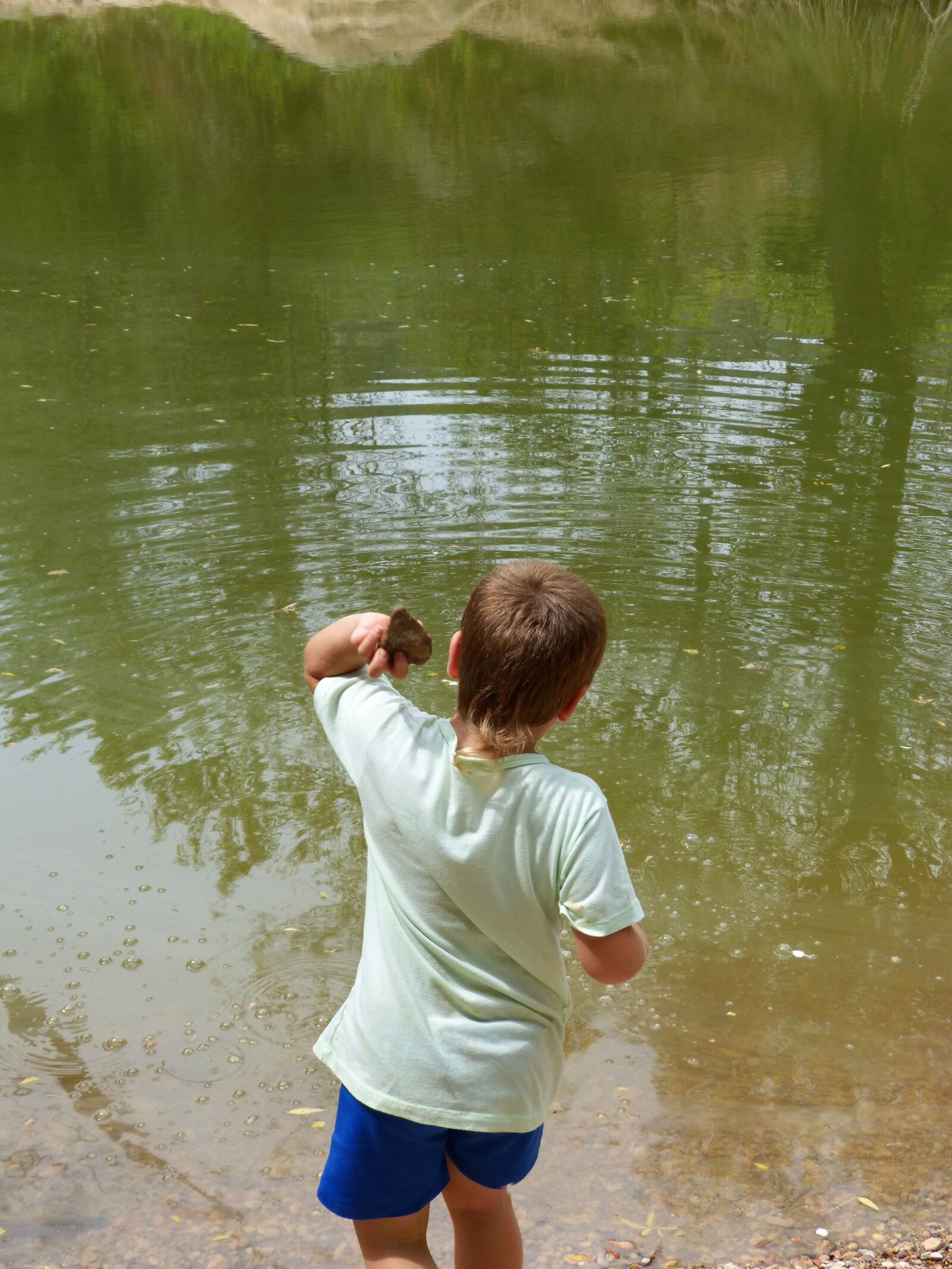 Panasonic DMC-FZ62 sample photo. Child, lake, laguna photography