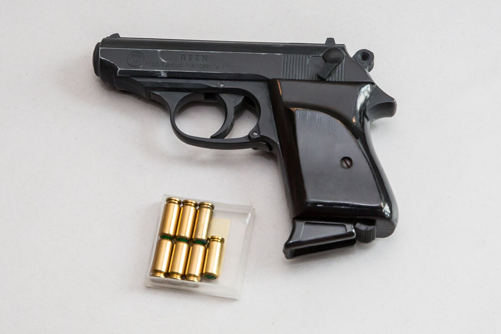Canon EOS 5D Mark III sample photo. Pistol, weapon, hand gun photography