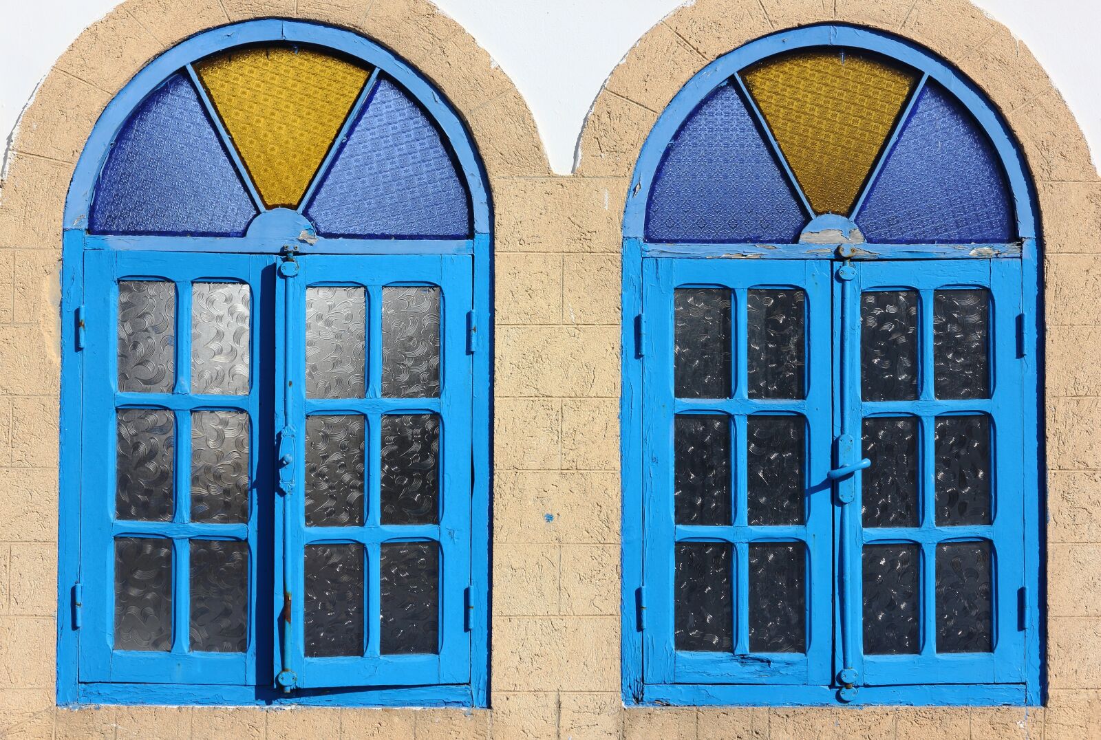 Canon EOS 550D (EOS Rebel T2i / EOS Kiss X4) sample photo. Windows, stained, glass photography