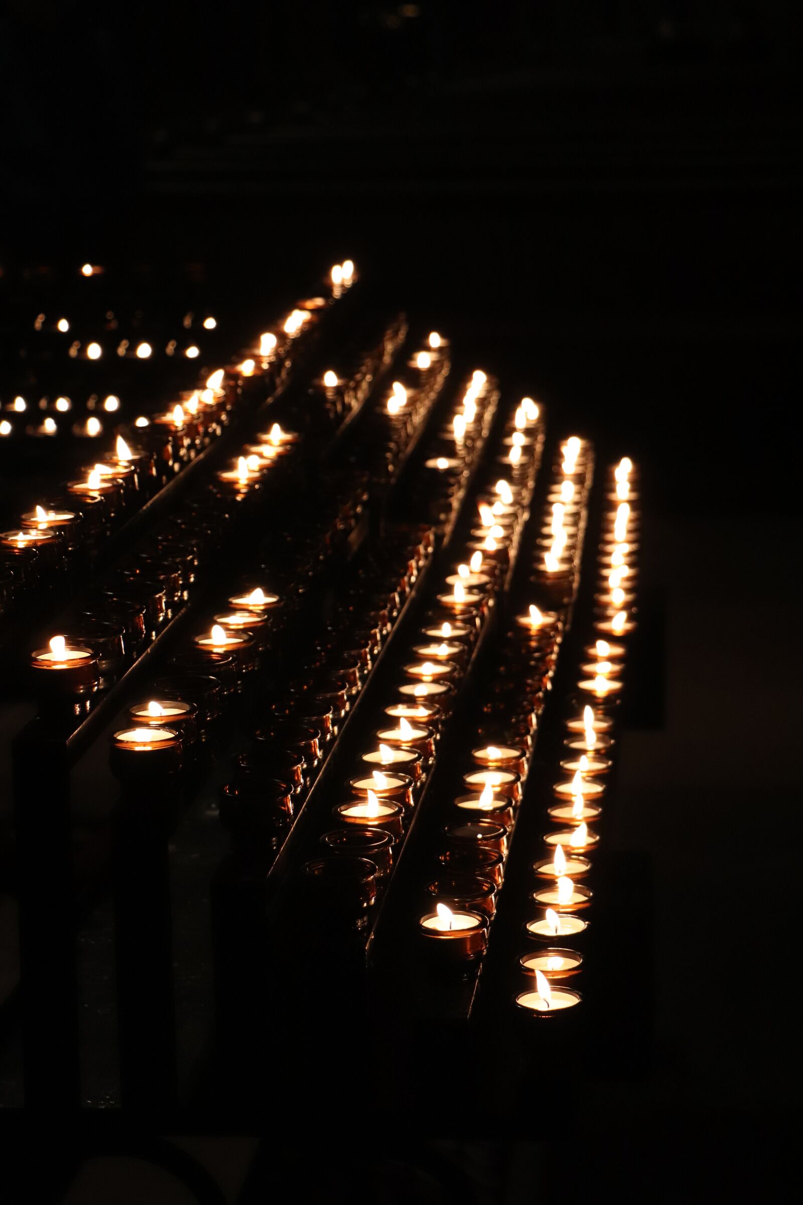 Canon EOS 800D (EOS Rebel T7i / EOS Kiss X9i) sample photo. Candle, candles, christmas photography