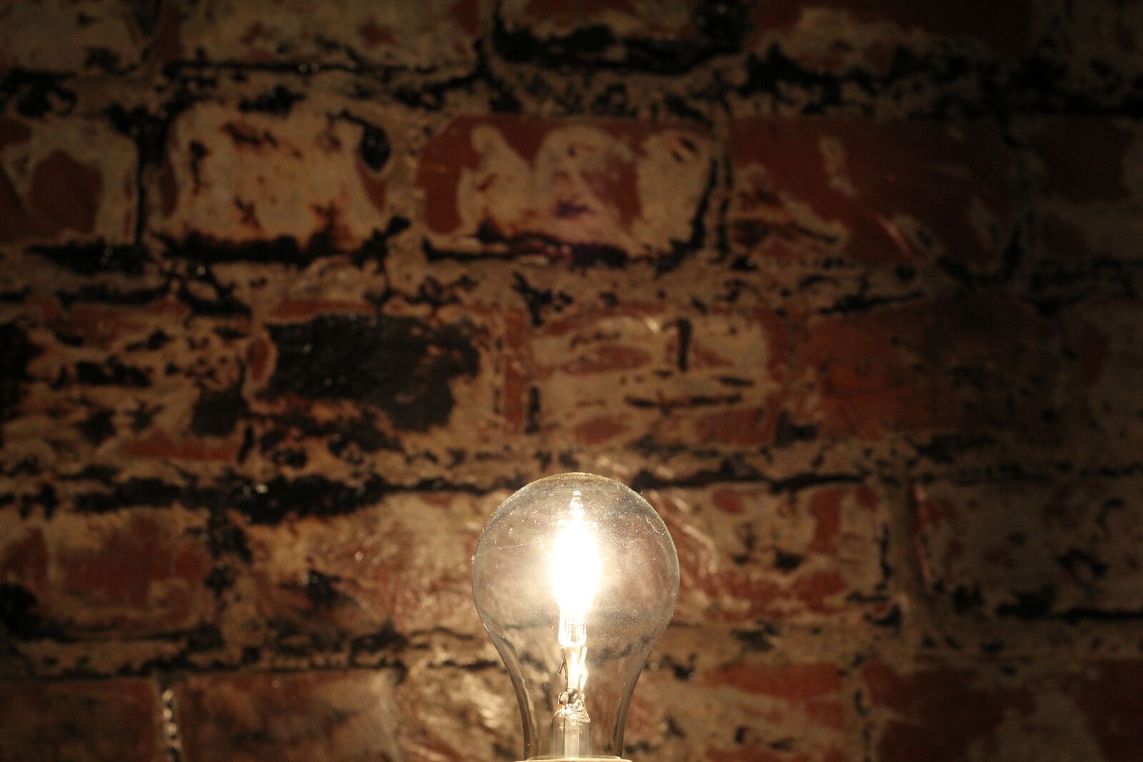 Canon EOS 60D + Canon EF 50mm F1.8 II sample photo. Brick, idea, industrial, light photography