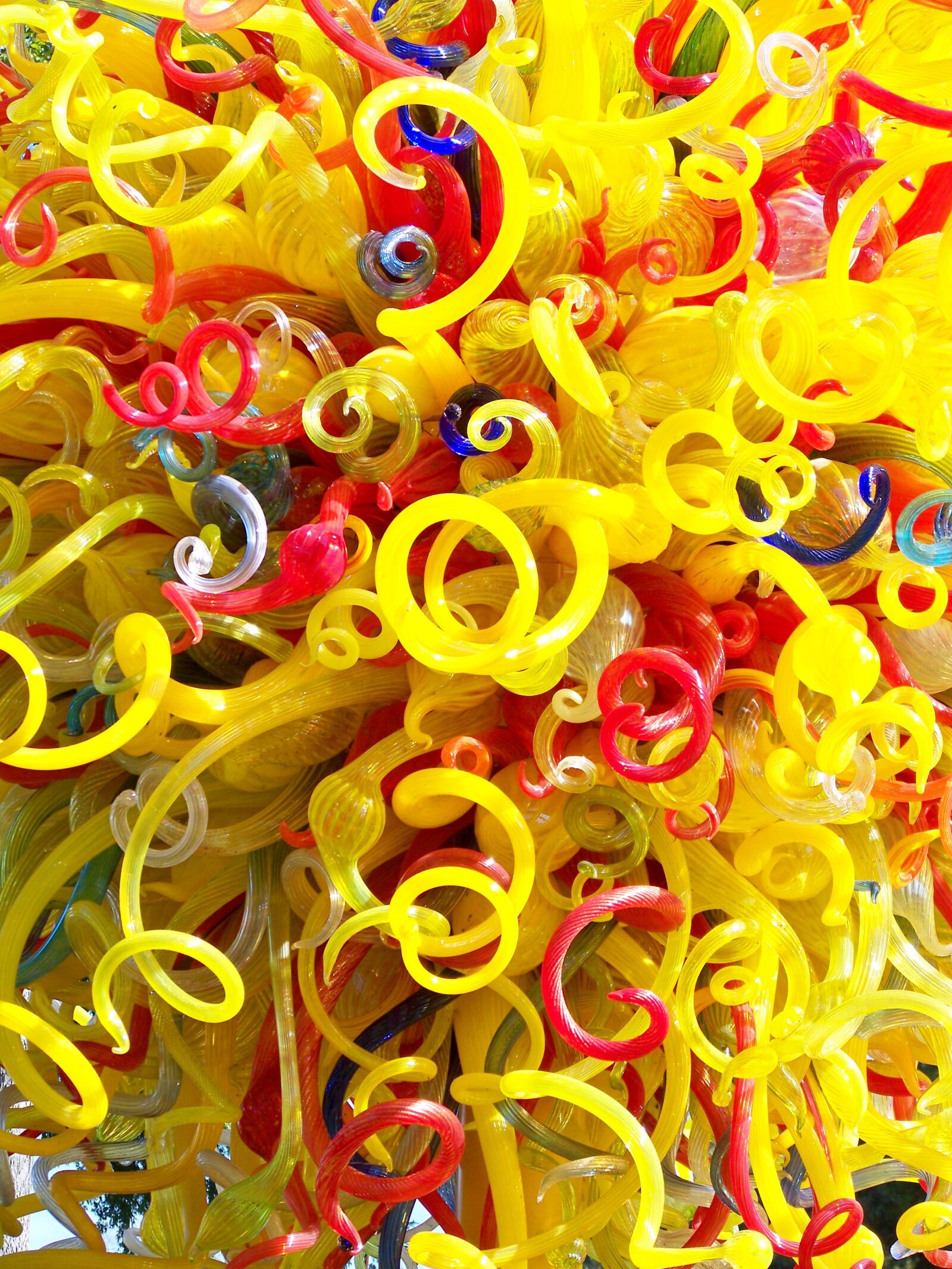 Kodak EASYSHARE Z1012 IS DIGITAL CAMERA sample photo. Chihuly, chandelier, art-glass photography
