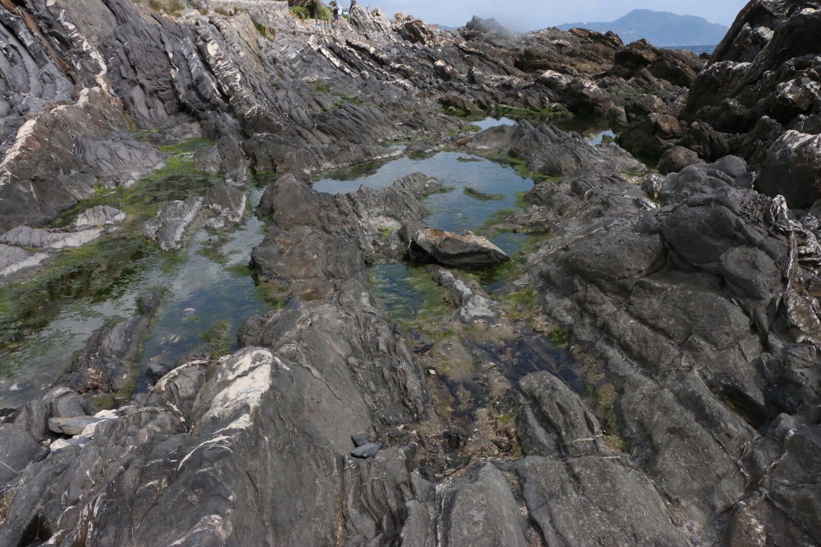 Canon EOS 70D sample photo. Sea, rocks, waves photography