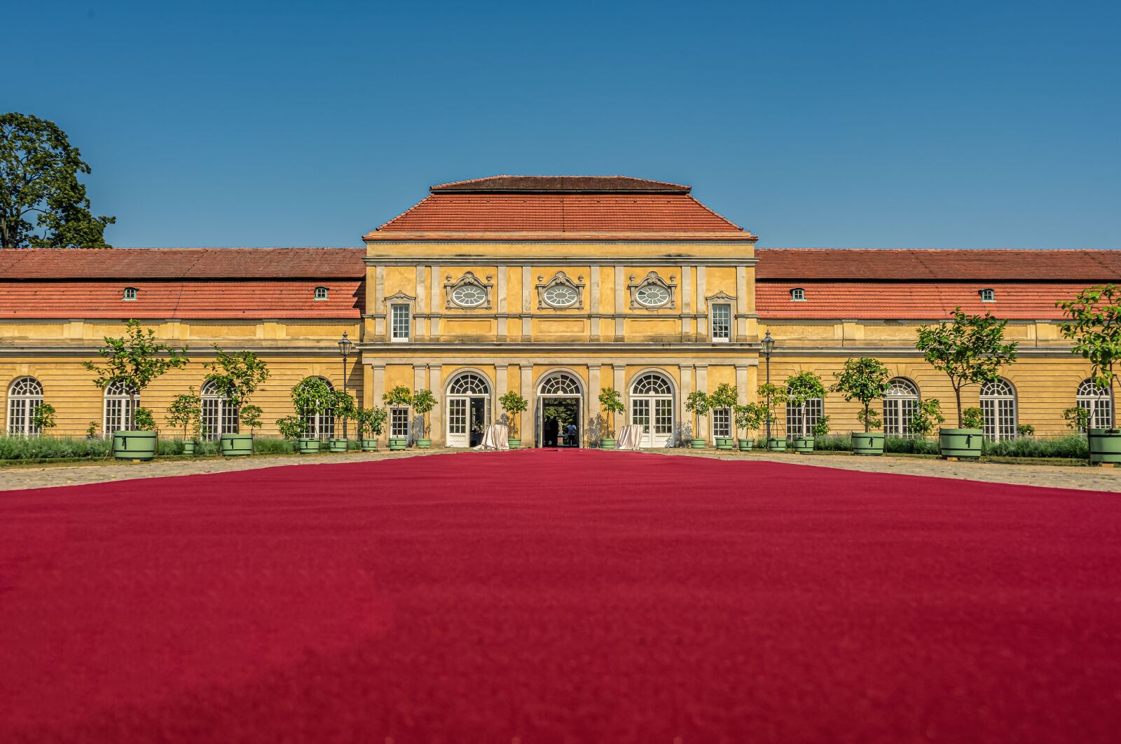 Sony FE 28-70mm F3.5-5.6 OSS sample photo. Castle, building, architecture photography