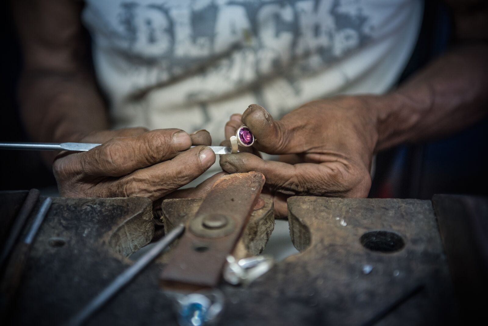 Nikon D750 sample photo. Diamond, sri lanka, mine photography