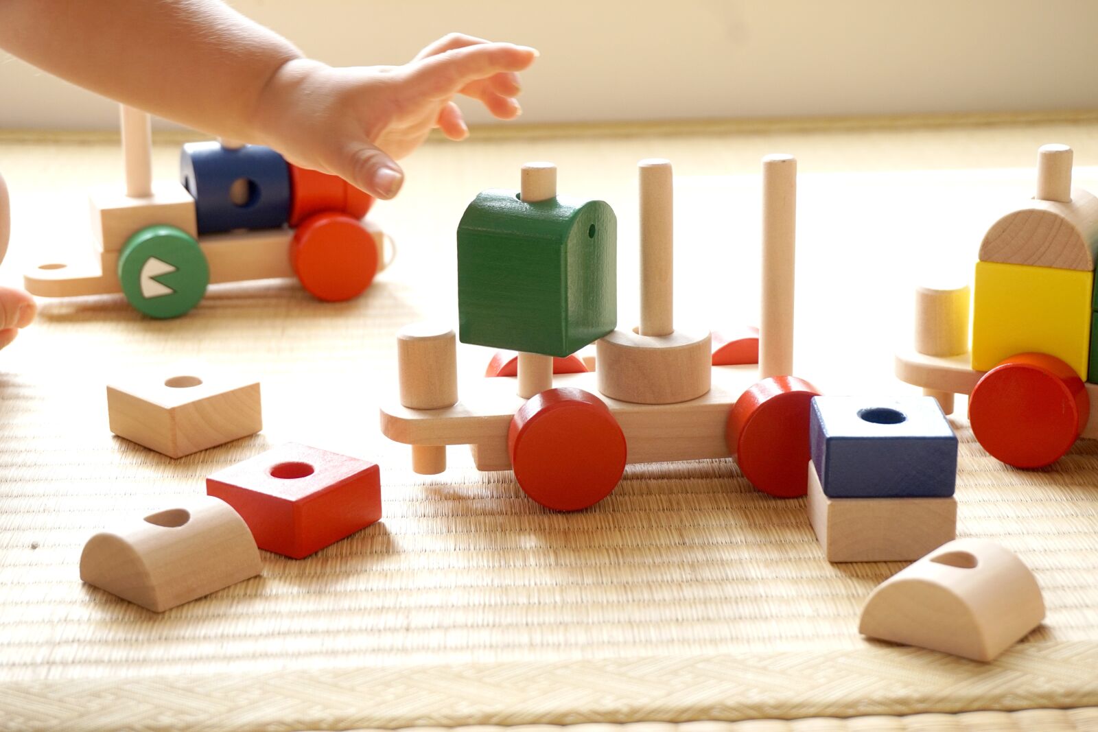 Sony a5100 sample photo. Children, building block, seize photography