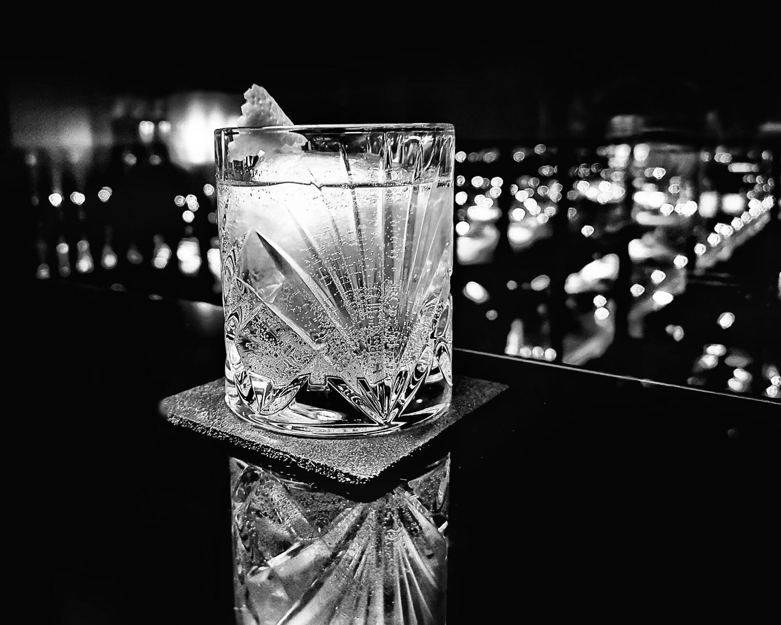 HUAWEI CLT-L09 sample photo. Glass, drink, skyline photography