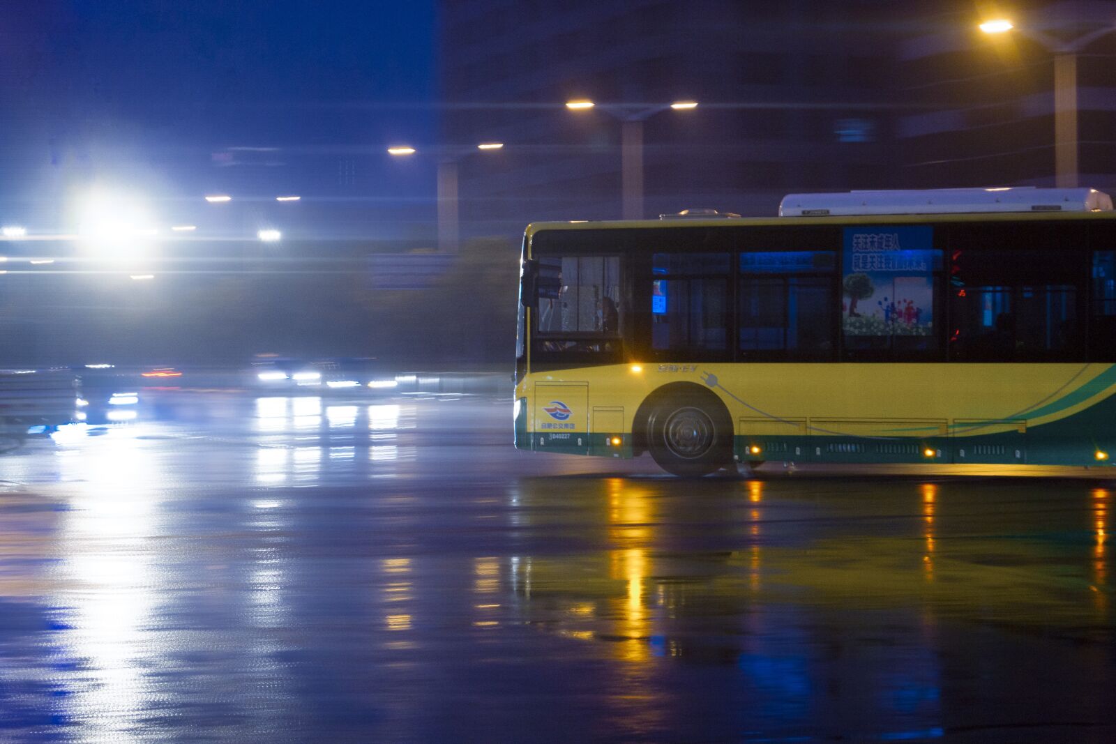 Nikon D3100 sample photo. Buses, road, city photography