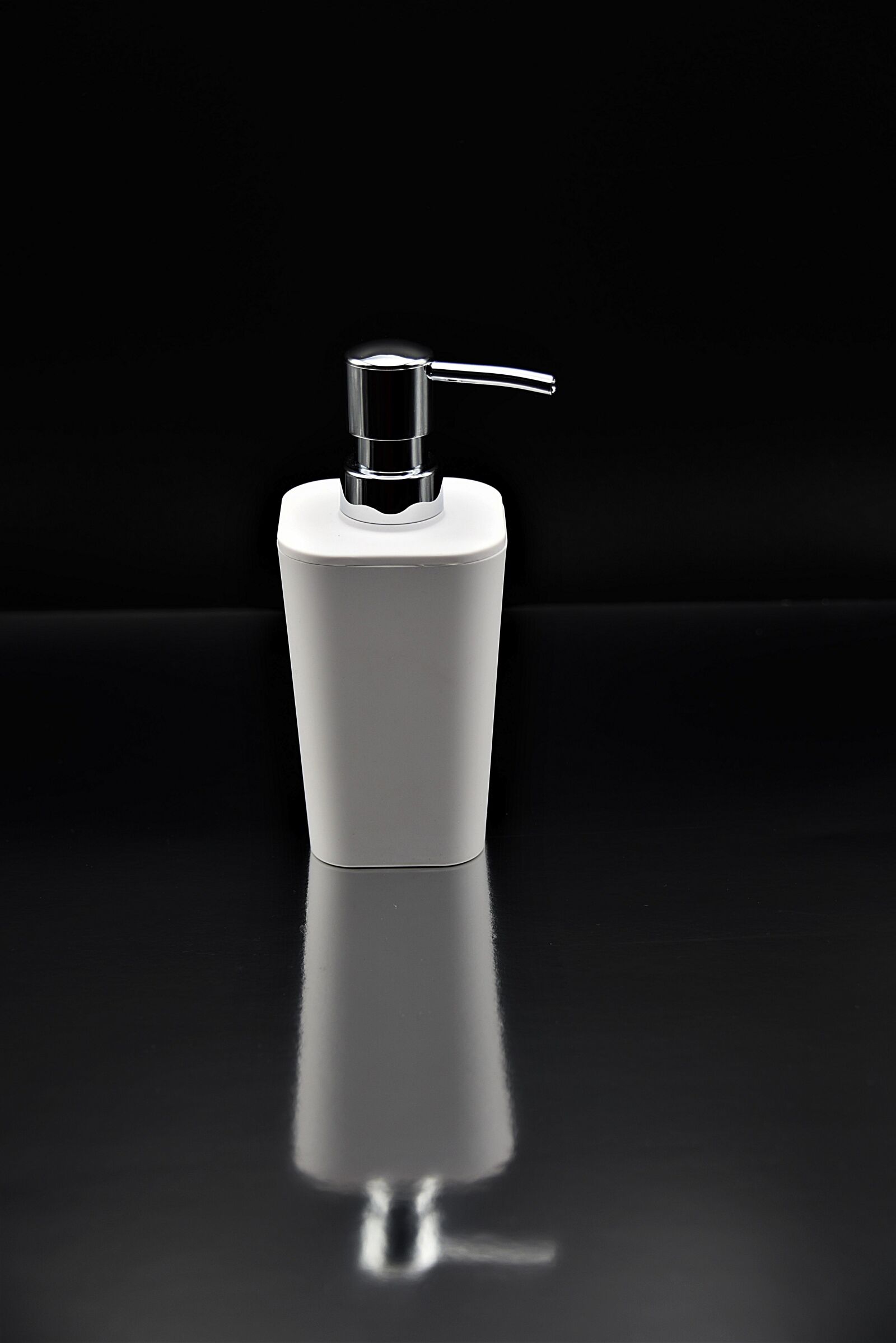 Nikon D750 sample photo. Soap dispenser, wash, soap photography