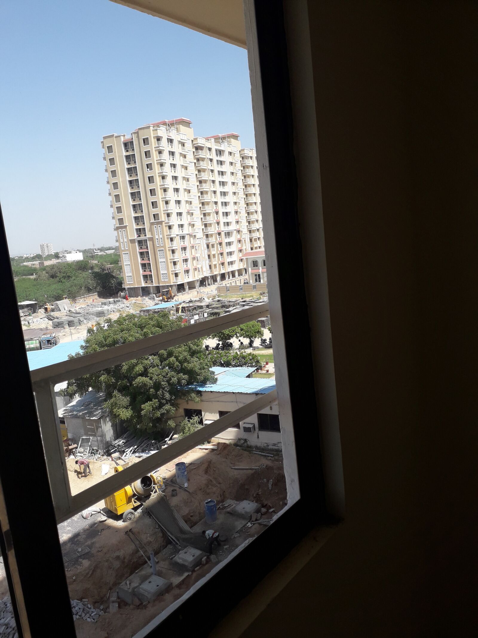 Samsung Galaxy J4 sample photo. Building, view, skyline photography