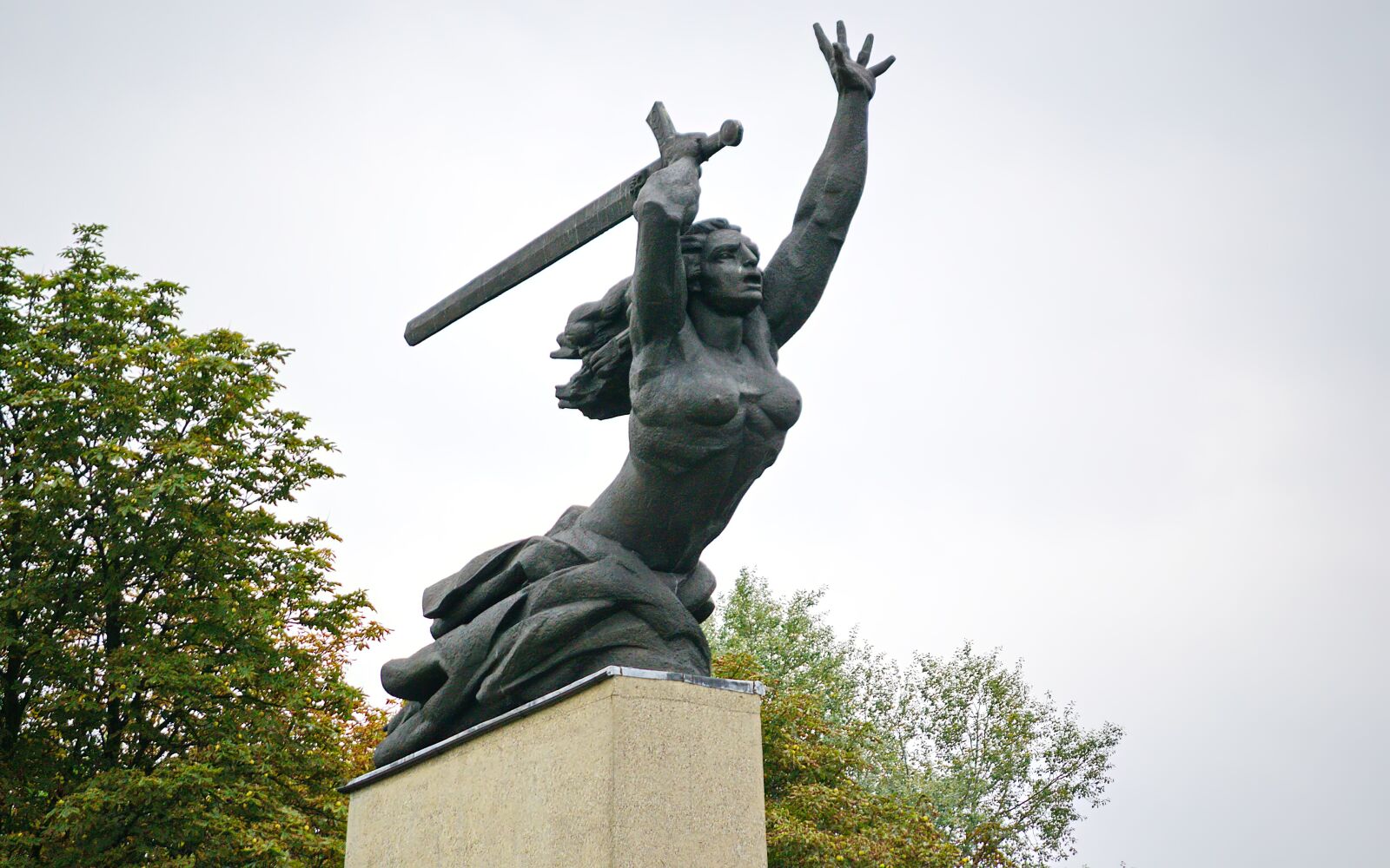 Nikon D3100 sample photo. Statue, monument, historic photography