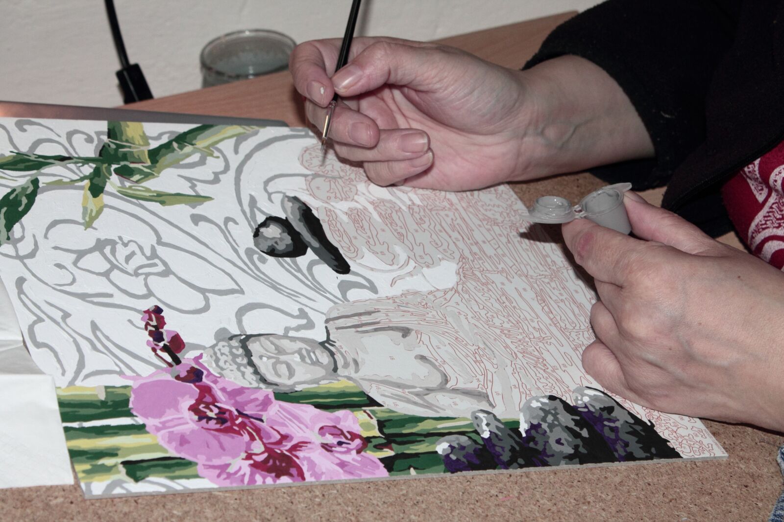 Canon EOS 1100D (EOS Rebel T3 / EOS Kiss X50) sample photo. Painter, painting, brush photography