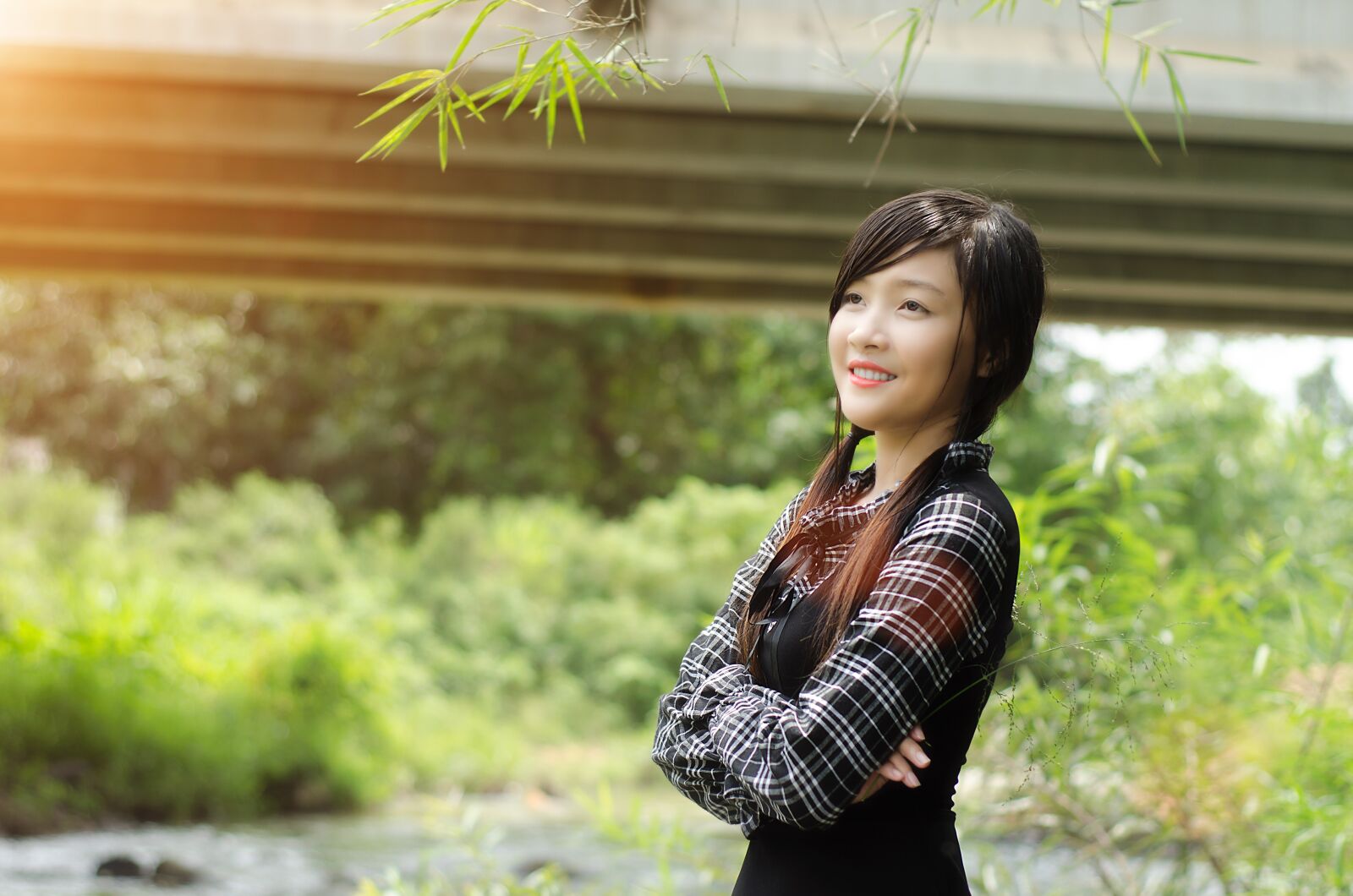 Nikon D7000 sample photo. Vietnam, girl, bridge photography