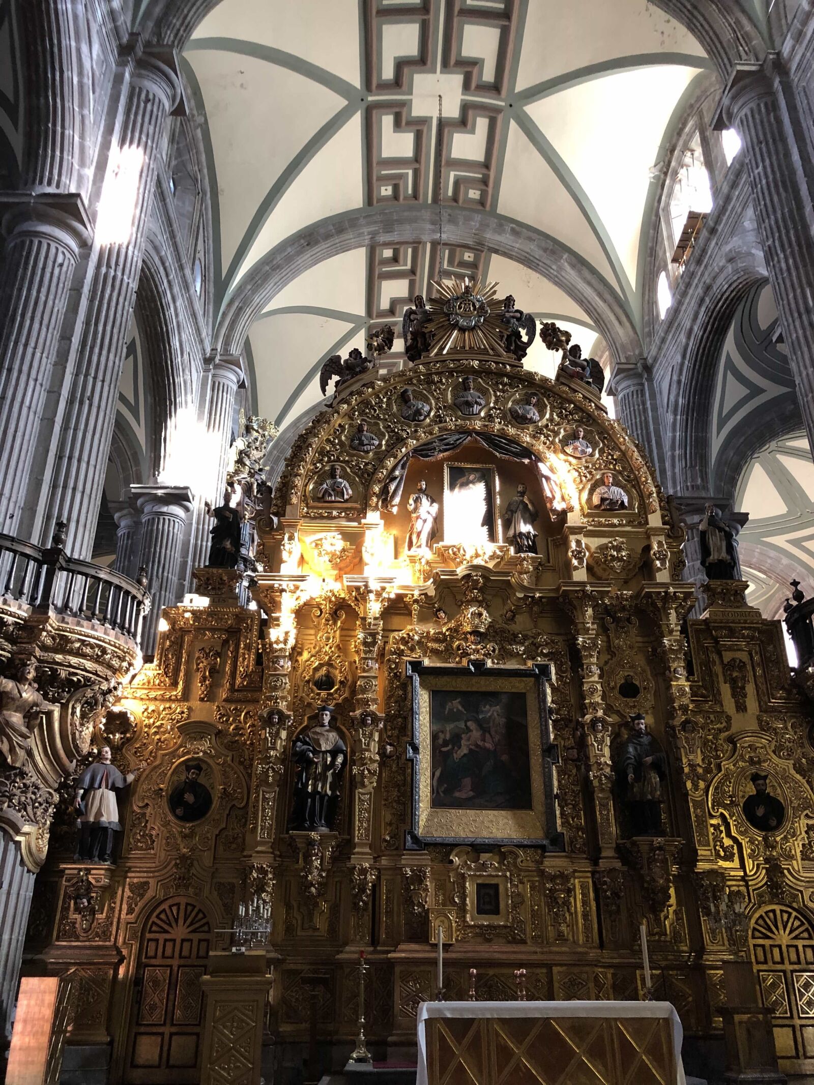 iPhone X back dual camera 4mm f/1.8 sample photo. Building, cathedral, religion, church photography