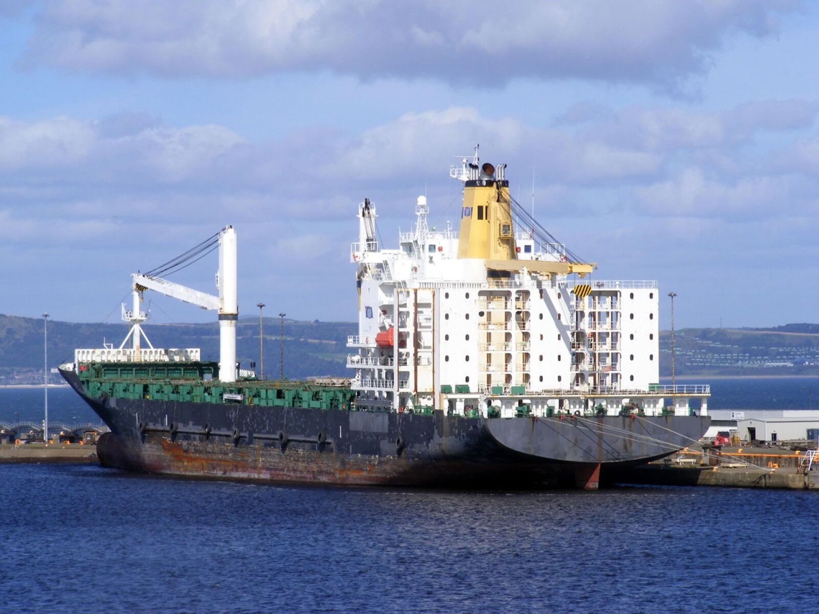 Fujifilm FinePix S5700 S700 sample photo. Ship, sea, ocean photography