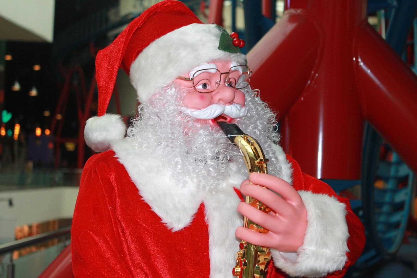 Canon EOS 500D (EOS Rebel T1i / EOS Kiss X3) sample photo. Christmas, toy, santa claus photography