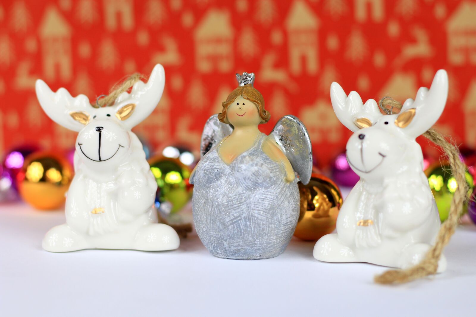 Canon EOS 100D (EOS Rebel SL1 / EOS Kiss X7) sample photo. Christmas, holidays, christmas baubles photography