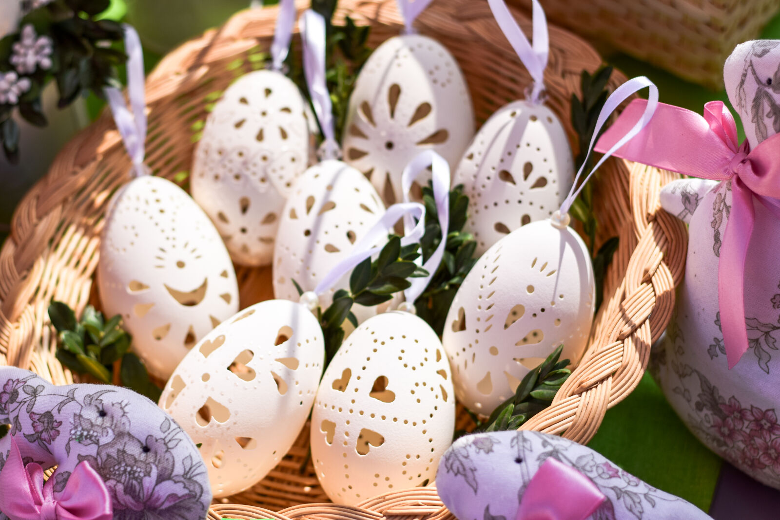 Nikon AF-S Nikkor 50mm F1.8G sample photo. Aggs, easter, goose, handcrafted photography