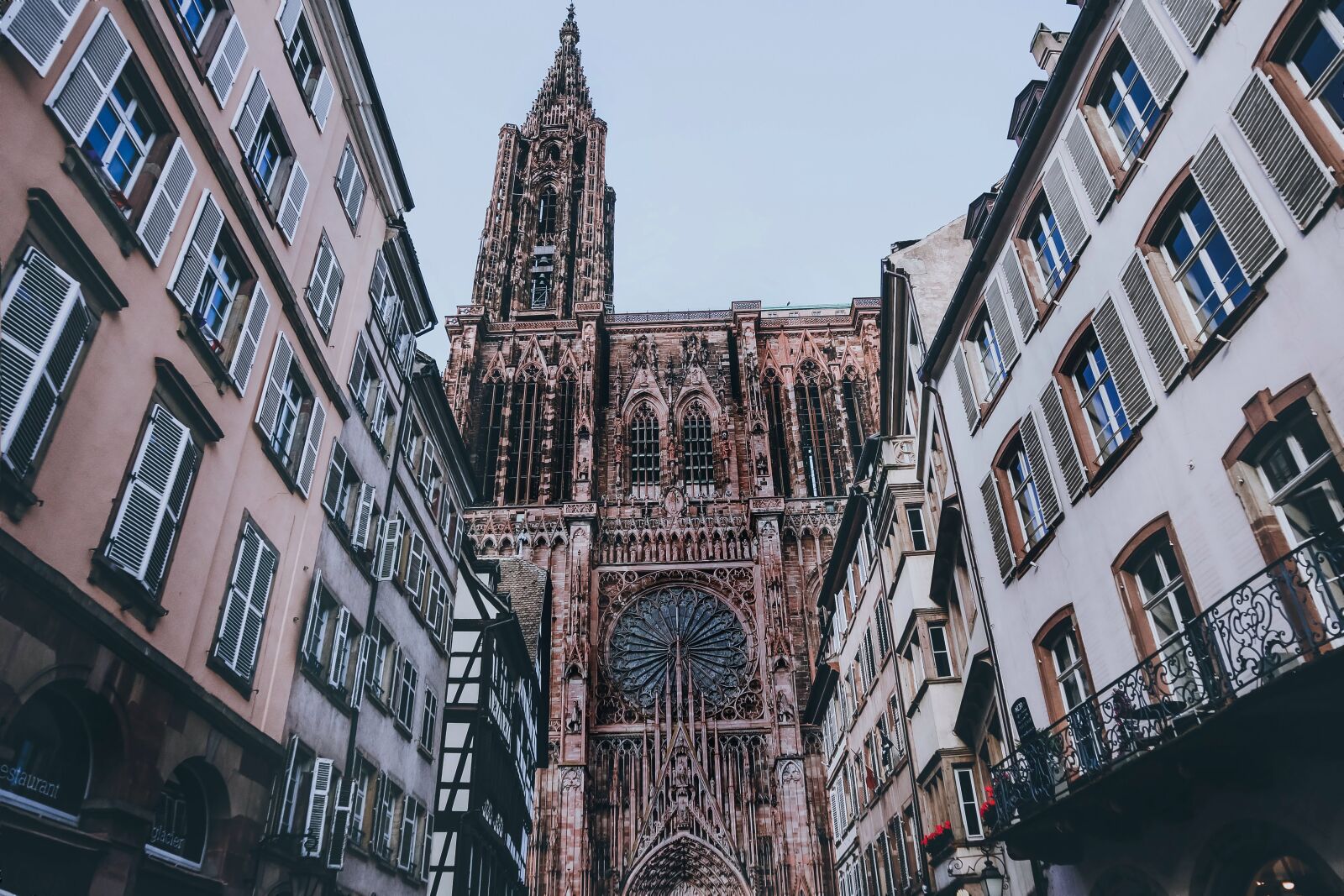 Canon EOS M6 + Canon EF-M 15-45mm F3.5-6.3 IS STM sample photo. Strasbourg, city, old photography
