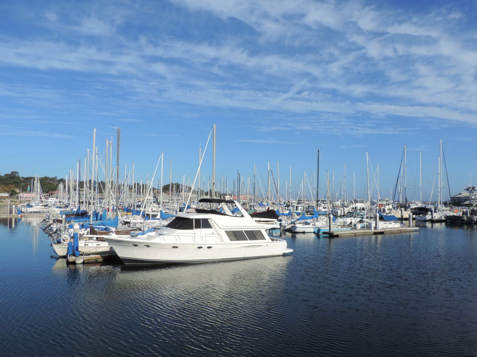 Nikon Coolpix P520 sample photo. Beach, marina, sea photography