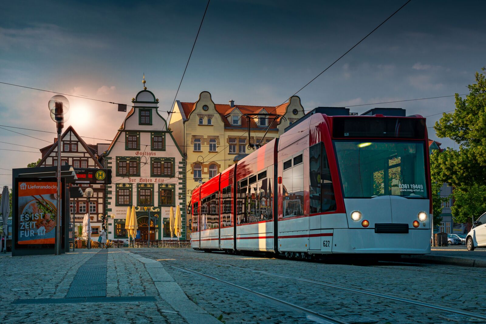 Sony a6000 + Sony Vario-Tessar T* E 16-70mm F4 ZA OSS sample photo. Downtown, historic old town photography