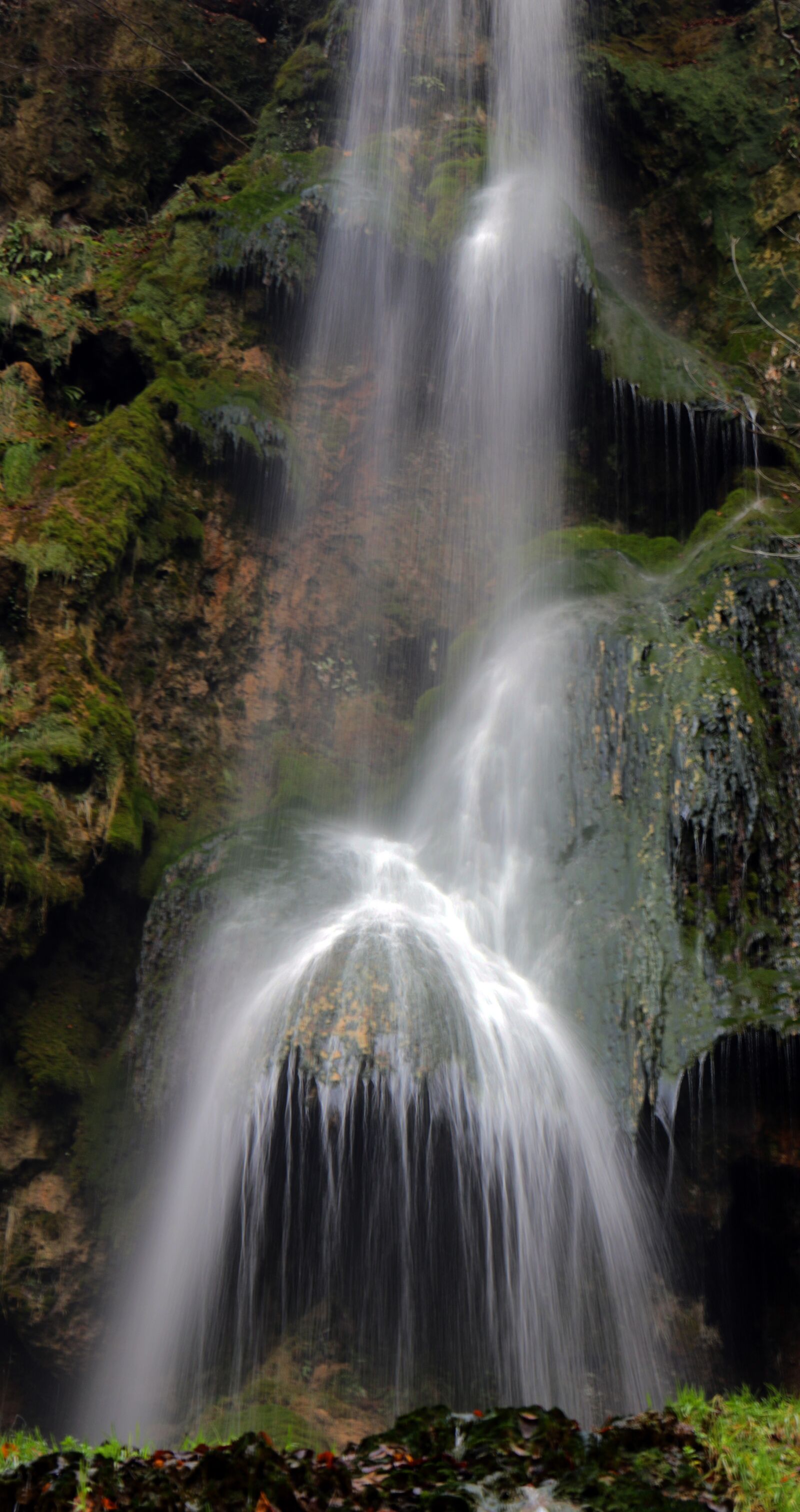 Canon EOS 7D Mark II sample photo. Waterfall, bad urach, alb photography