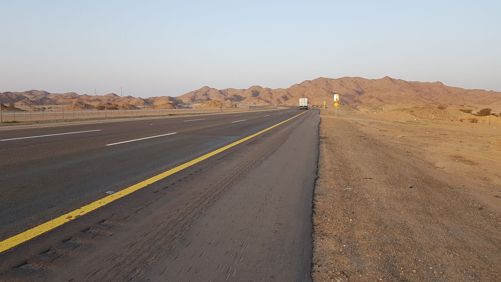 Samsung Galaxy Note Fan Edition sample photo. Roads, road trip, scenery photography