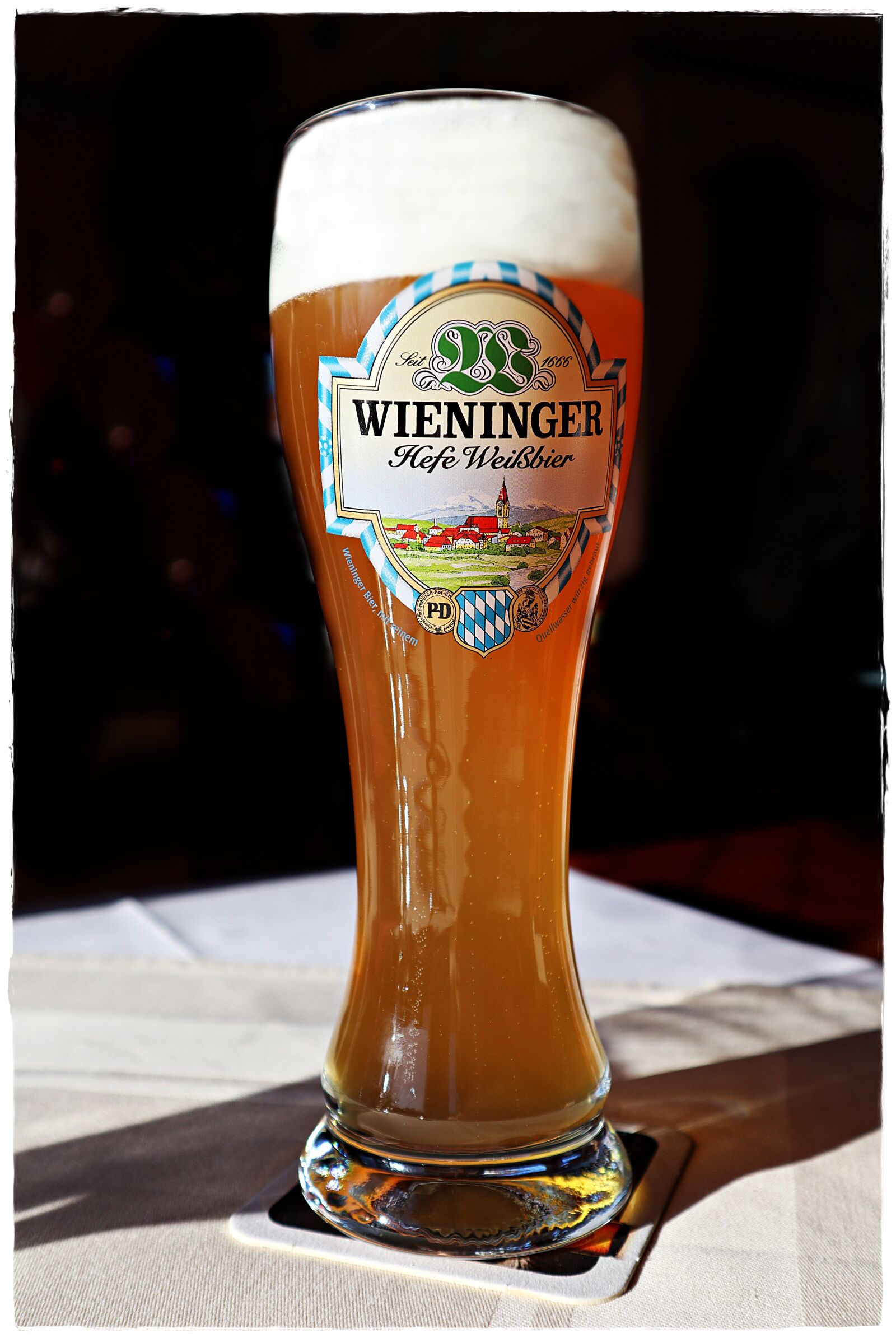 Canon EF-M 15-45mm F3.5-6.3 IS STM sample photo. Beer, wheat beer, beer photography