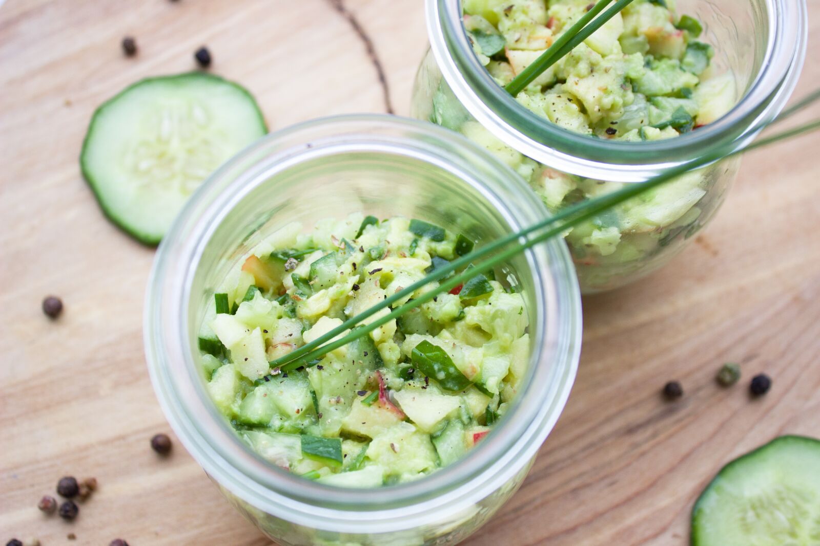 Canon EOS 600D (Rebel EOS T3i / EOS Kiss X5) sample photo. Cucumber, avocado, apple photography