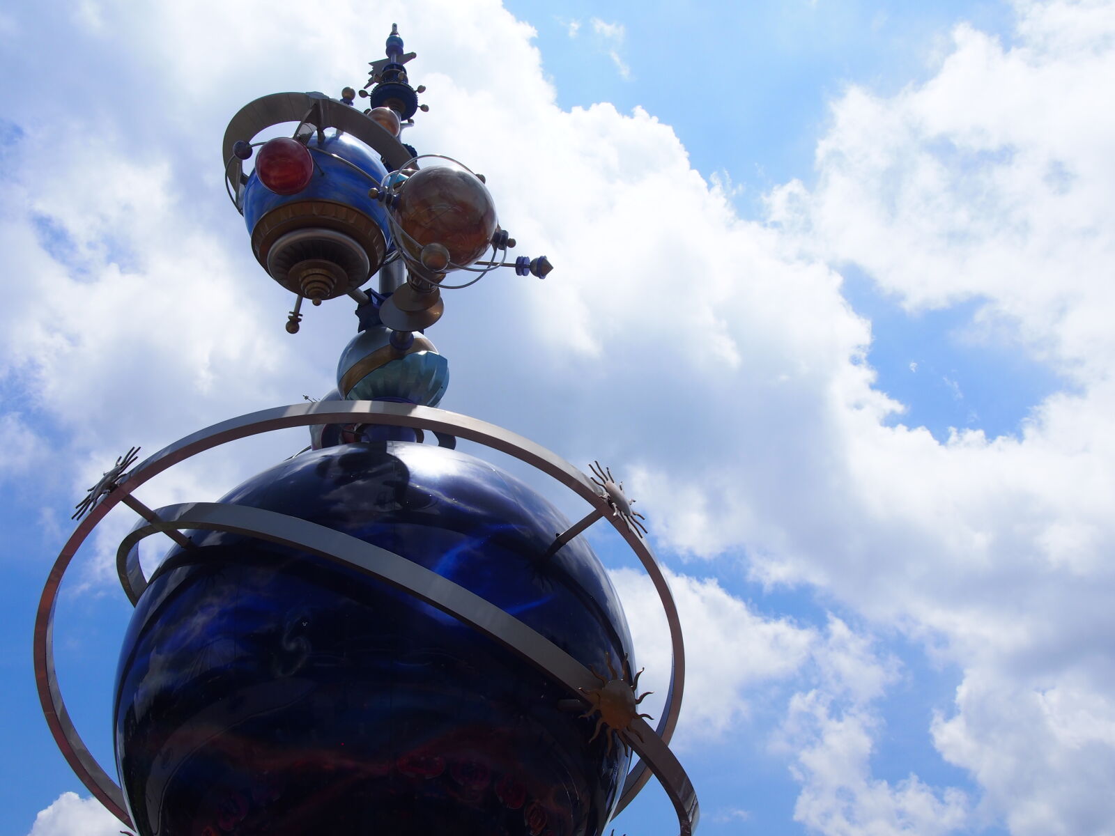 Olympus PEN E-PL5 sample photo. Astronomy, disneyland, future, futuristic photography