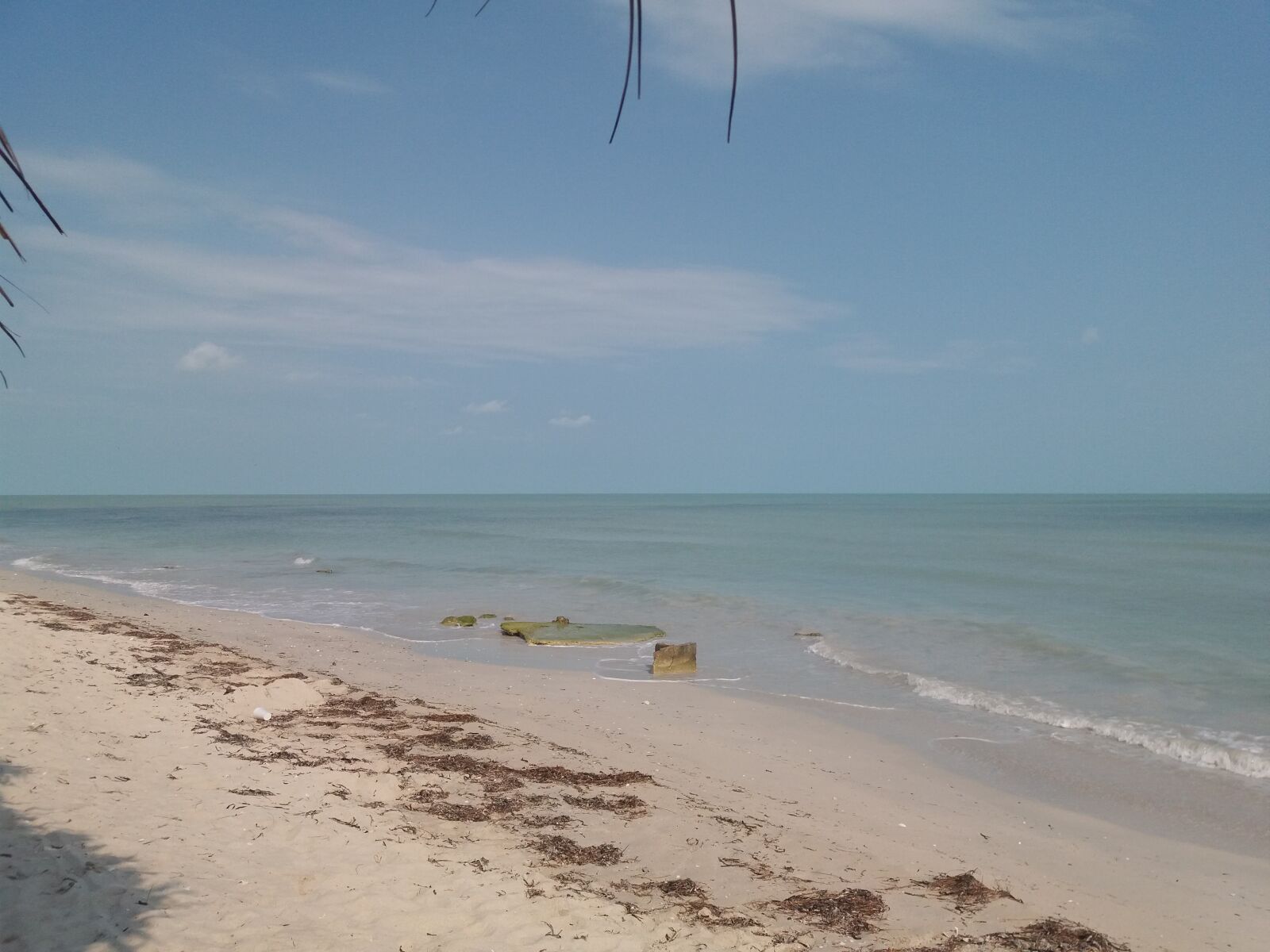 Samsung Galaxy J5(2016) sample photo. Beach, sea, holiday photography