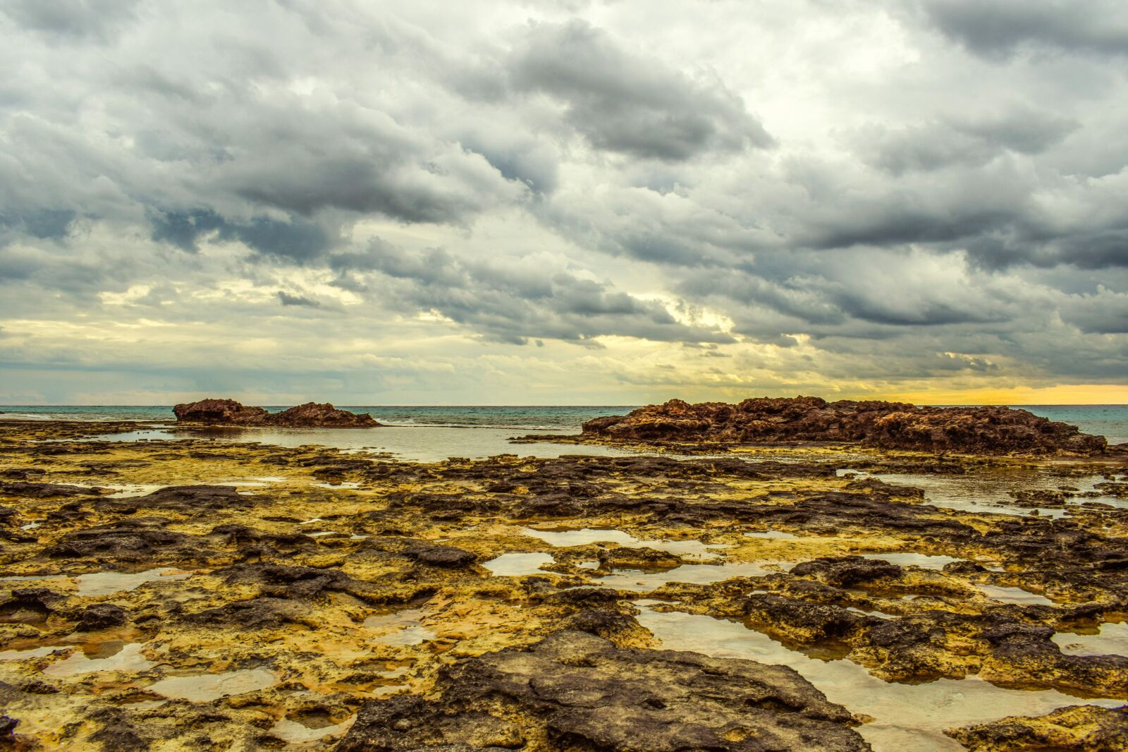 Nikon D3300 sample photo. Rocky coast, sky, clouds photography