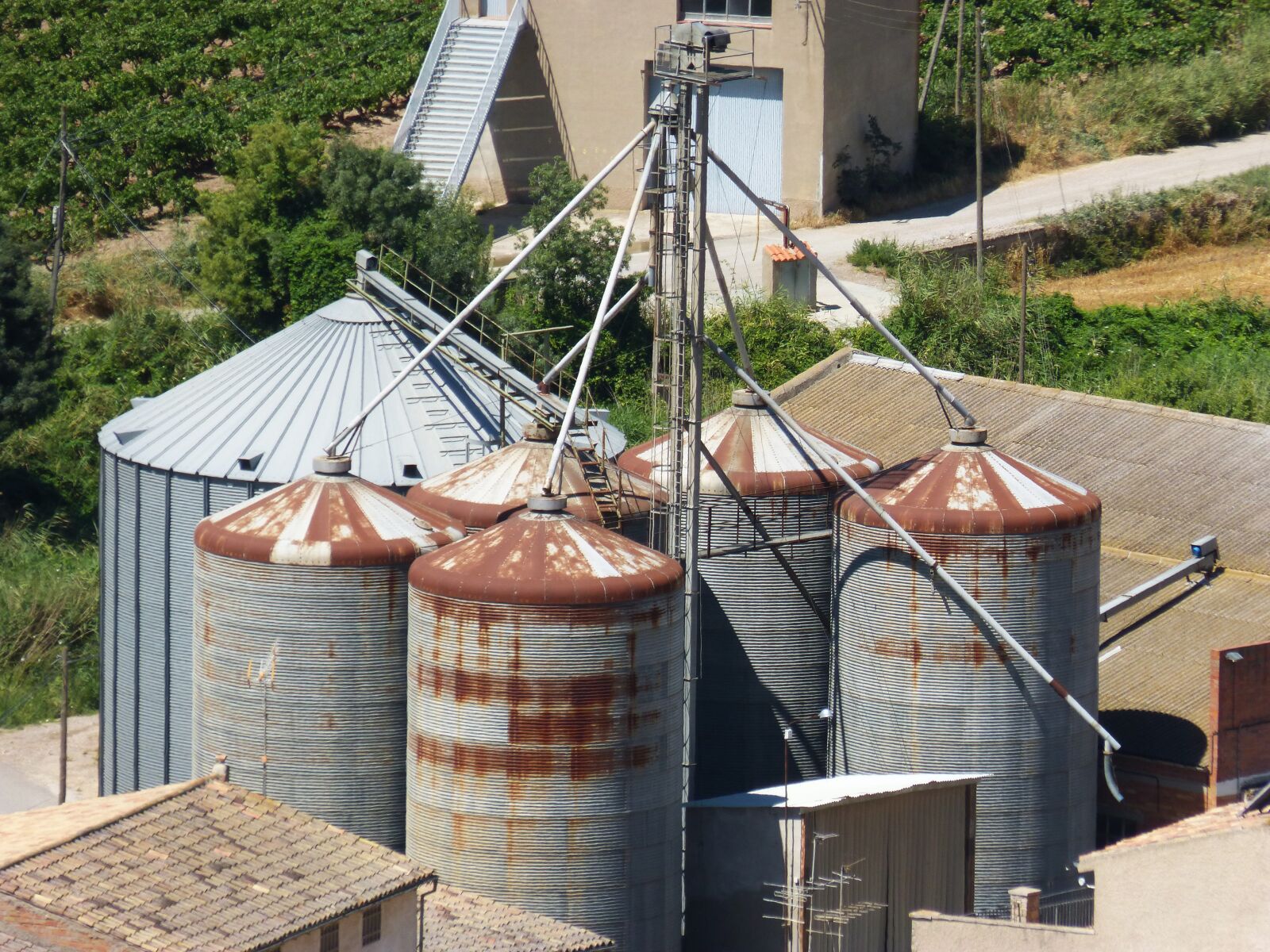Panasonic DMC-FZ62 sample photo. Silos, old, worn photography