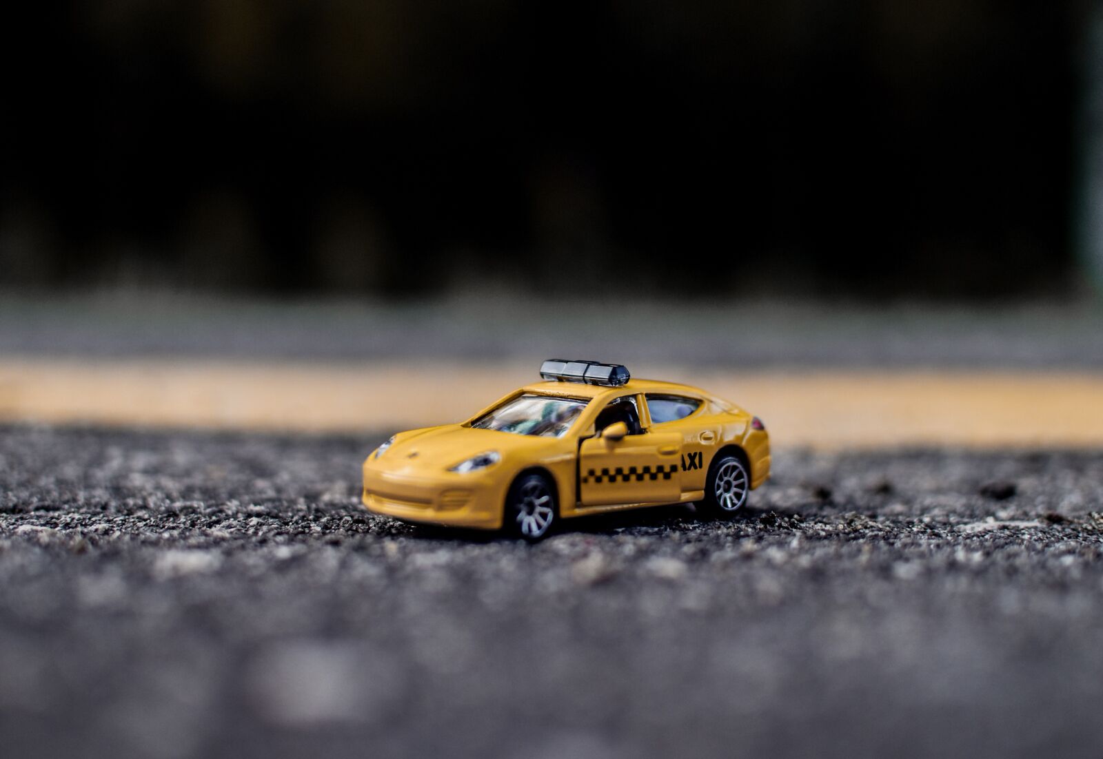 Nikon D5500 sample photo. Car, taxi, yellow taxi photography
