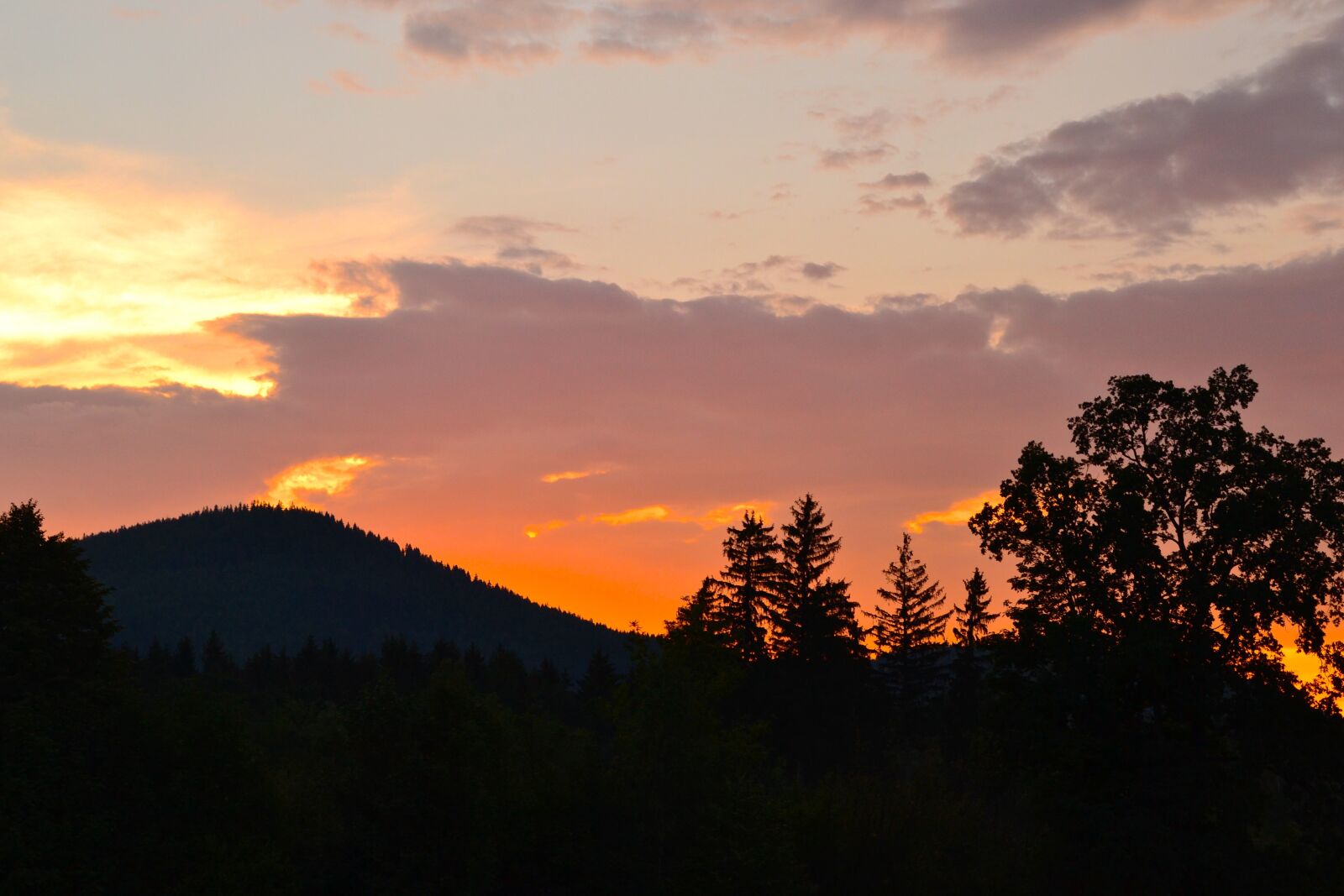 Nikon D3100 sample photo. Sunset, giant mountains, mountains photography