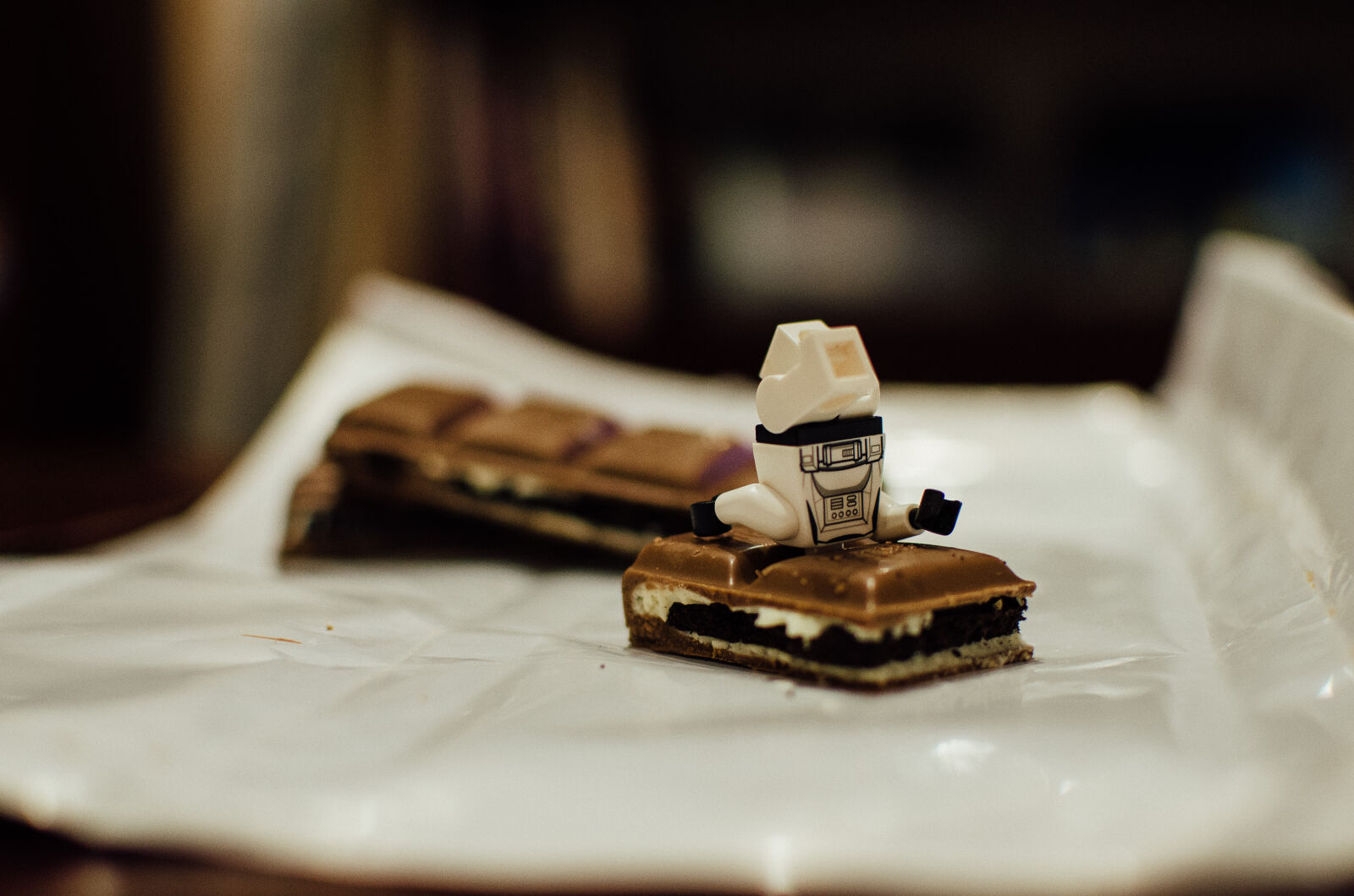 Nikon D5100 + Nikon AF-S DX Nikkor 35mm F1.8G sample photo. Lego, milka, oreo photography