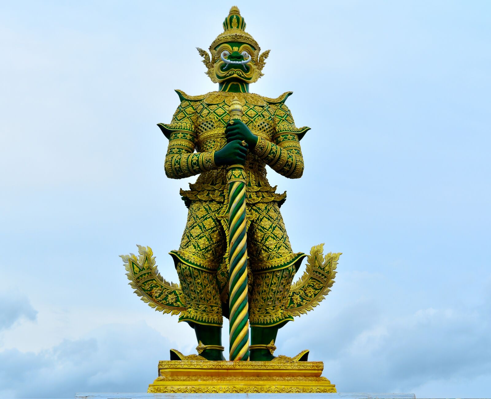 Nikon D5200 sample photo. Giant, statue, idol photography
