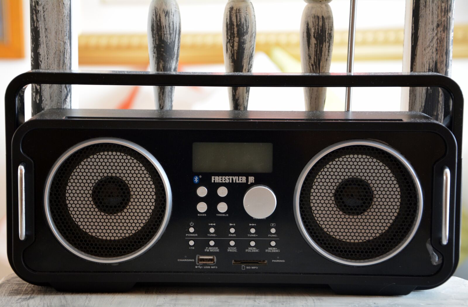 Nikon D5200 sample photo. Radio, music, listening photography