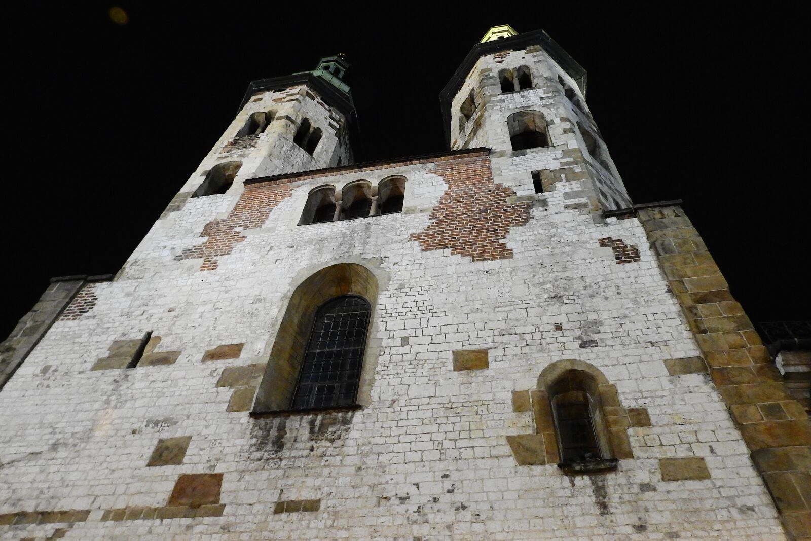 Nikon Coolpix P900 sample photo. Krak w, the old photography