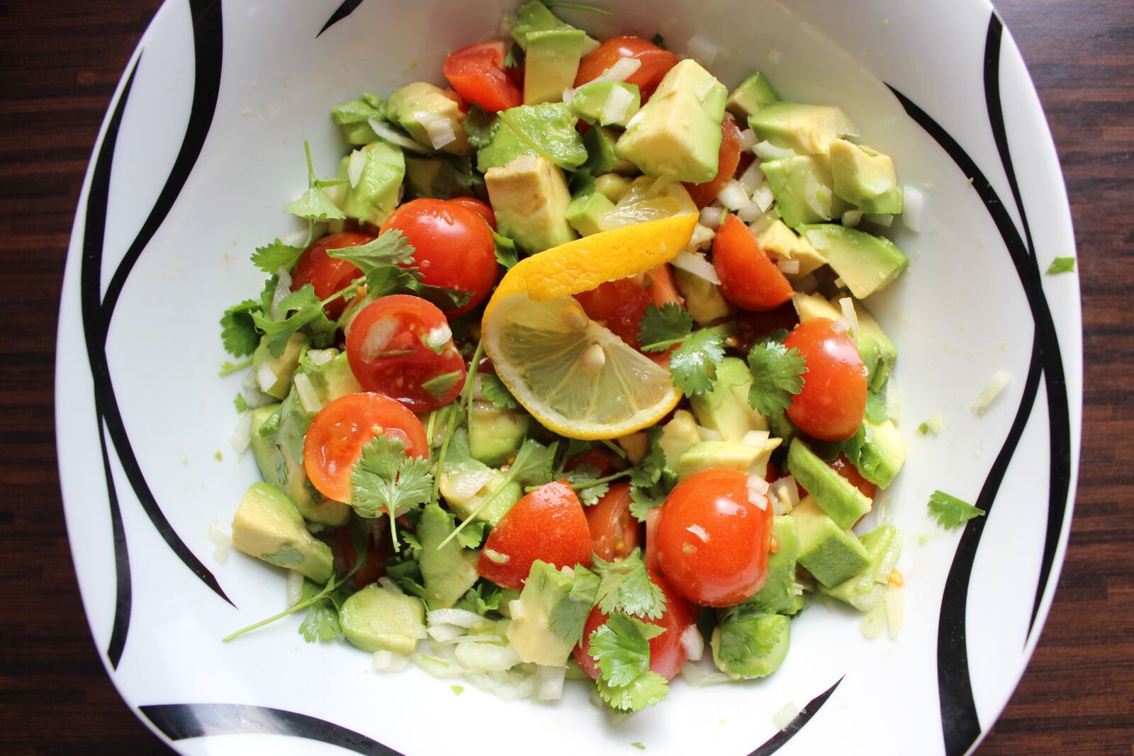 Canon EOS 600D (Rebel EOS T3i / EOS Kiss X5) sample photo. Guacamole, raw food, a photography