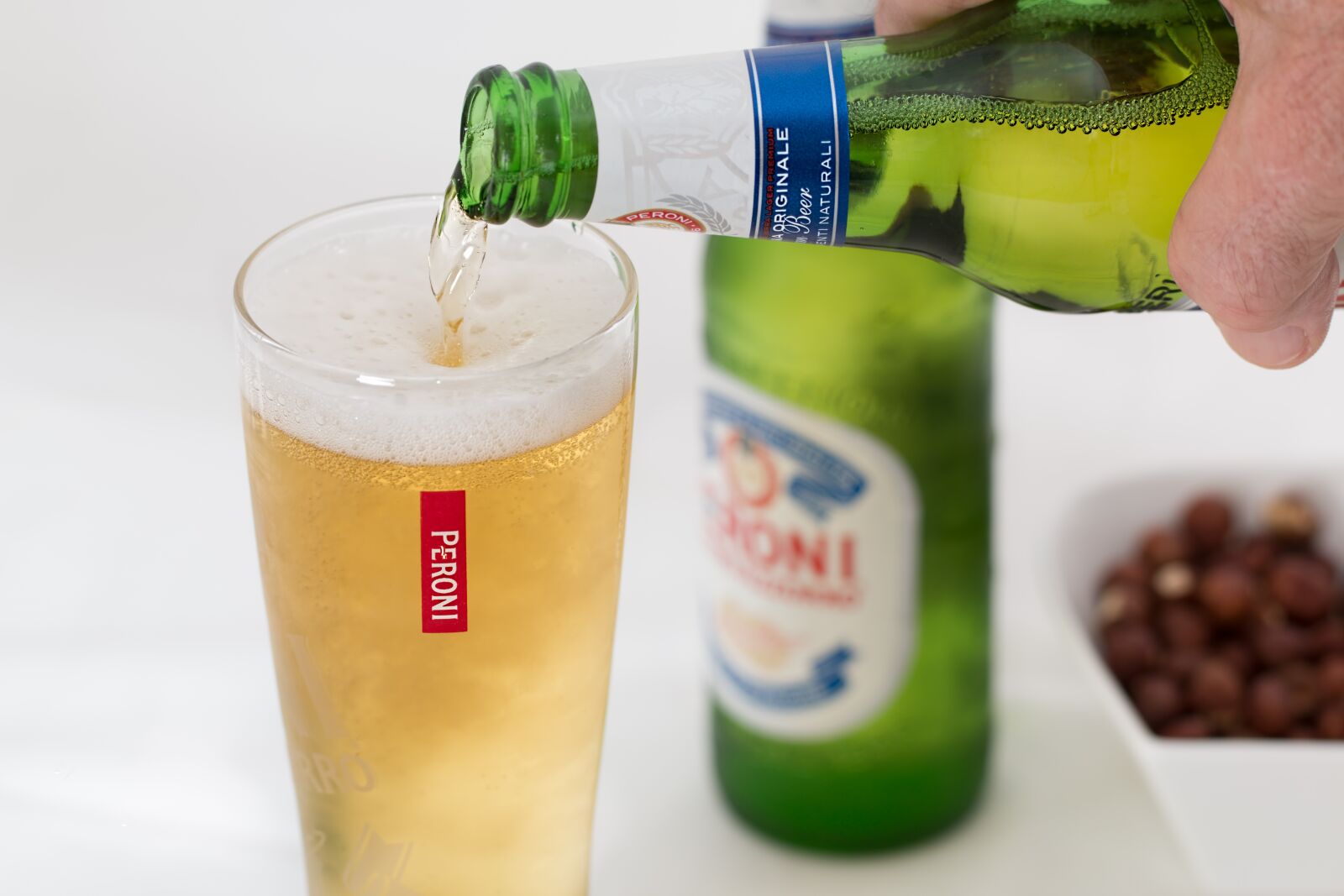 Canon EF 100mm F2.8L Macro IS USM sample photo. Beer, refreshing, drink photography