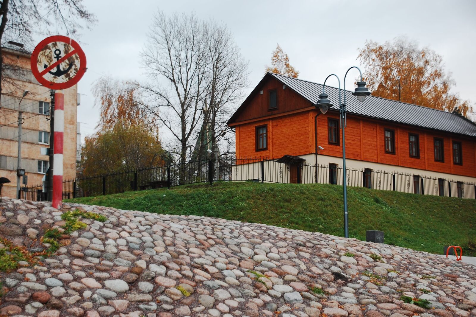 Nikon D40 sample photo. Quay, stone, paving stone photography
